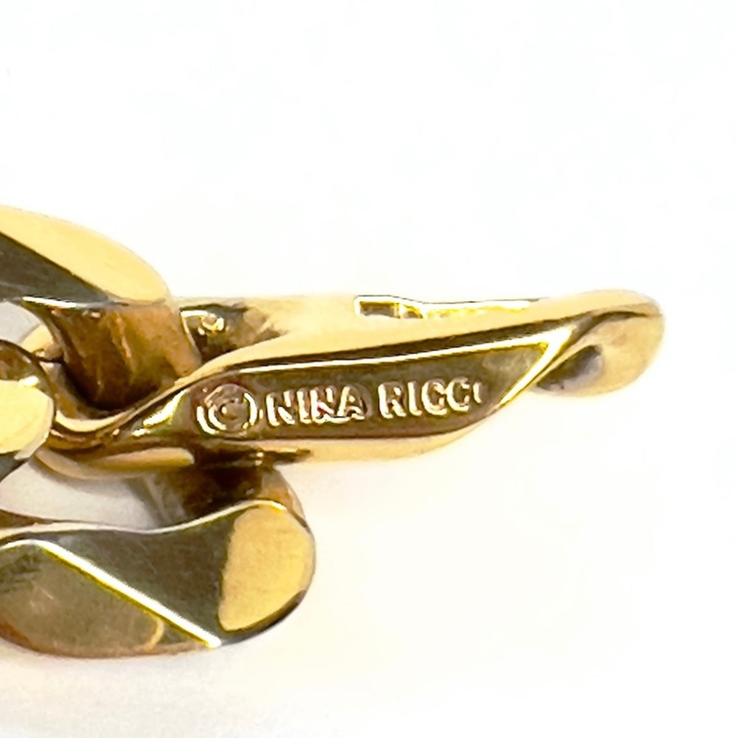NINA RICCI Gold Tone Chain Bracelet