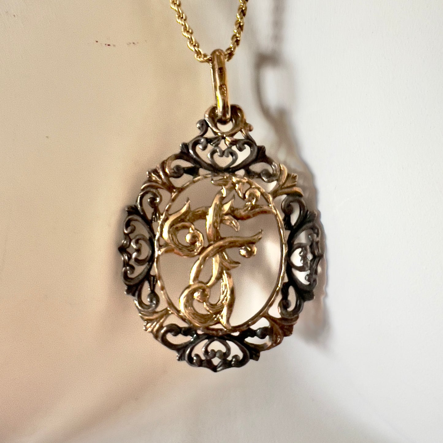 925 Gold Plated Sterling Silver Necklace with Pendant 11.53g