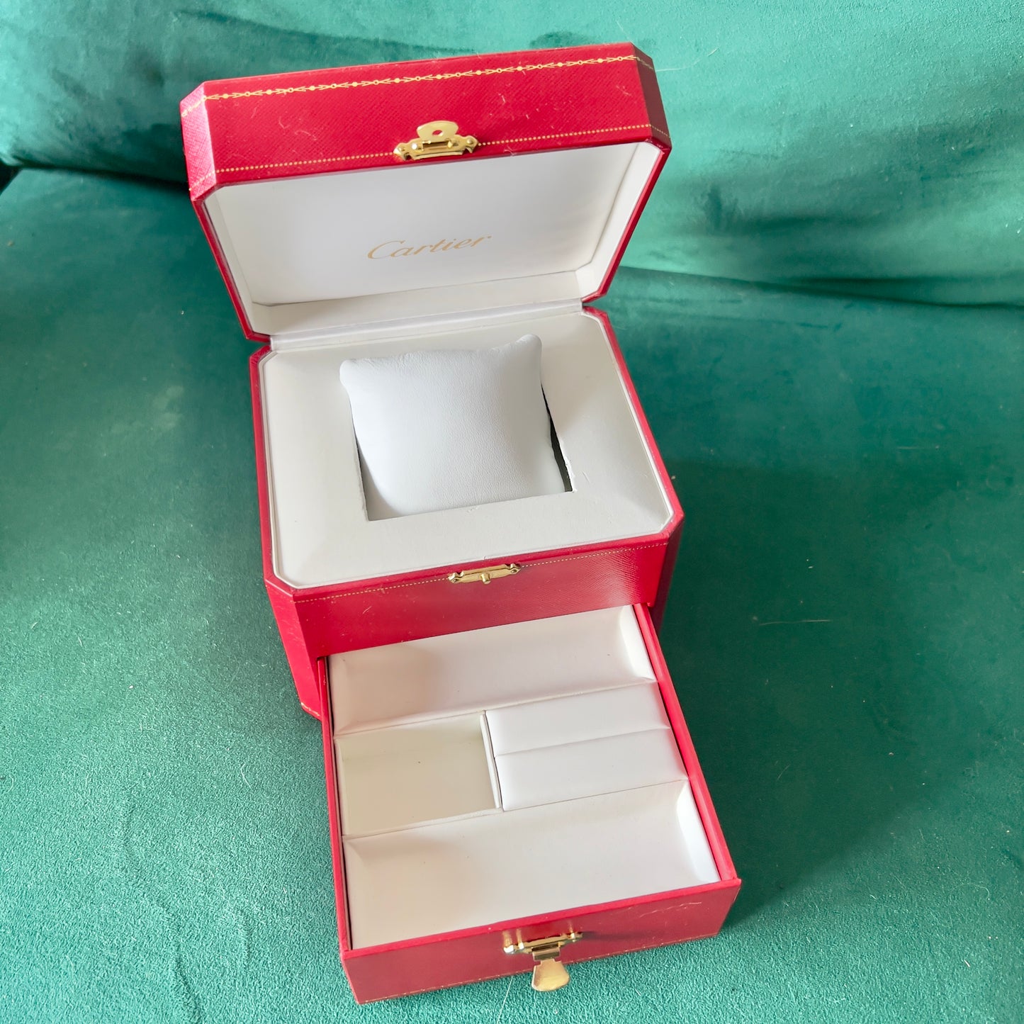 CARTIER BAIGNOIRE 23mm Quartz 18K White Gold 8.42TCW Diamond Watch