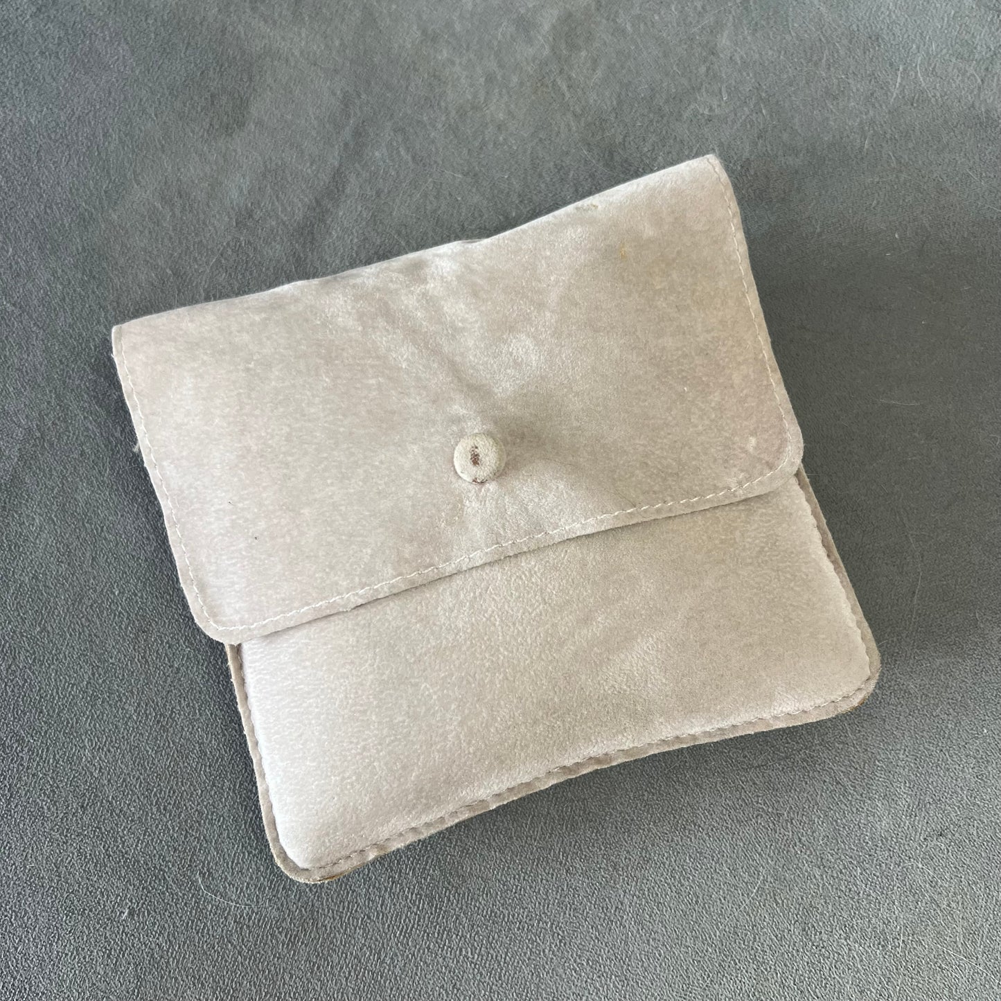 VAN CLEEF @ ARPELS Gray Velvet Pouch with Pillow 5.5x5 inches