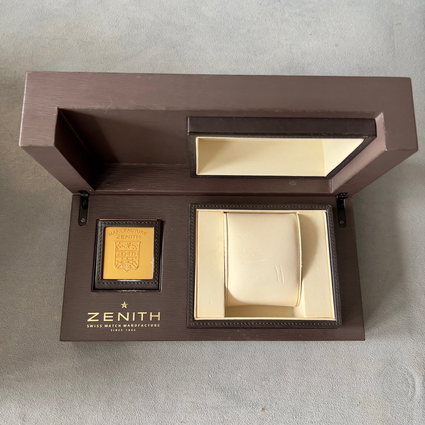 ZENITH Brown Wooden Box + Outer Boxes