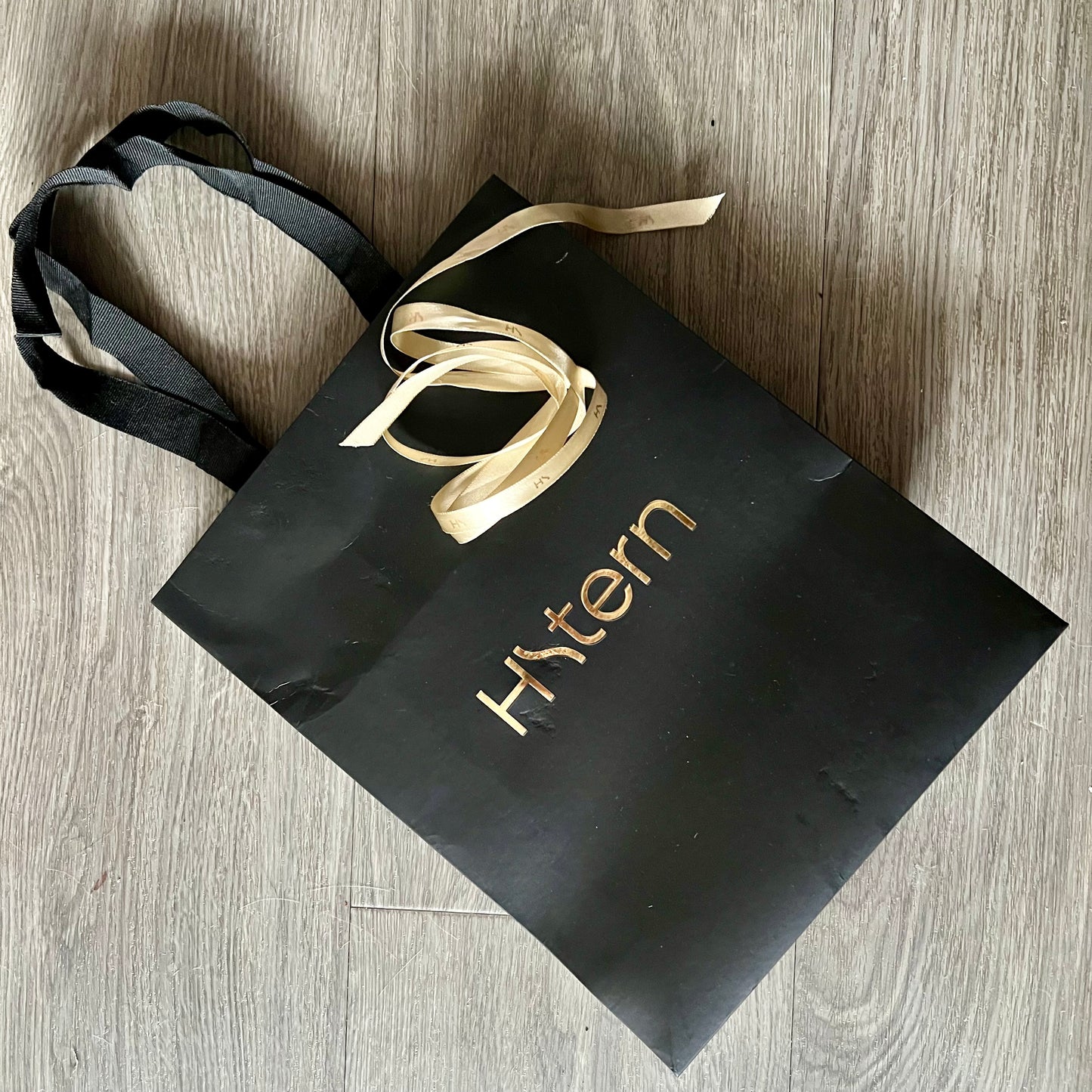 HSTERN Black and Gold Shopping Bag + Original Ribbon