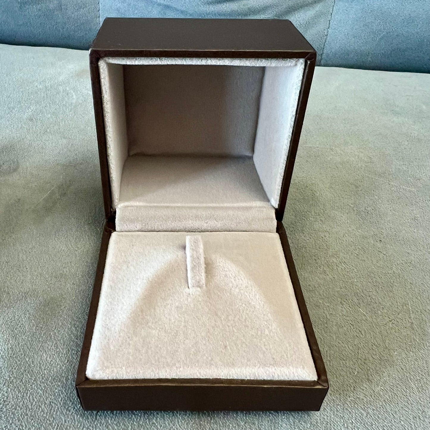 GUCCI Ring Box + Outer Box 3x3x2.60 inches + Booklet