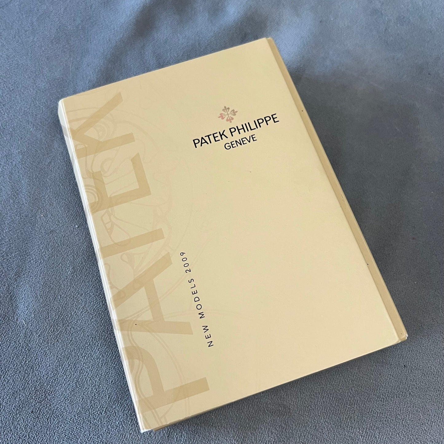 PATEK PHILIPPE New Models 2009 Set of 19 Cards 6x4.30x1.25 inches