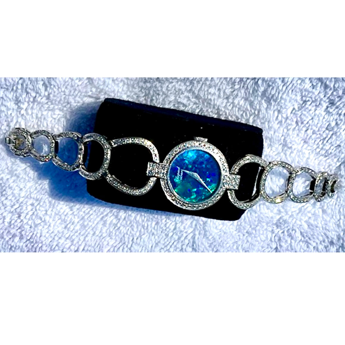 CHOPARD Manual Winding 24mm 18K White Gold FACTORY DIAMONDS Opal Dial Bracelet Watch