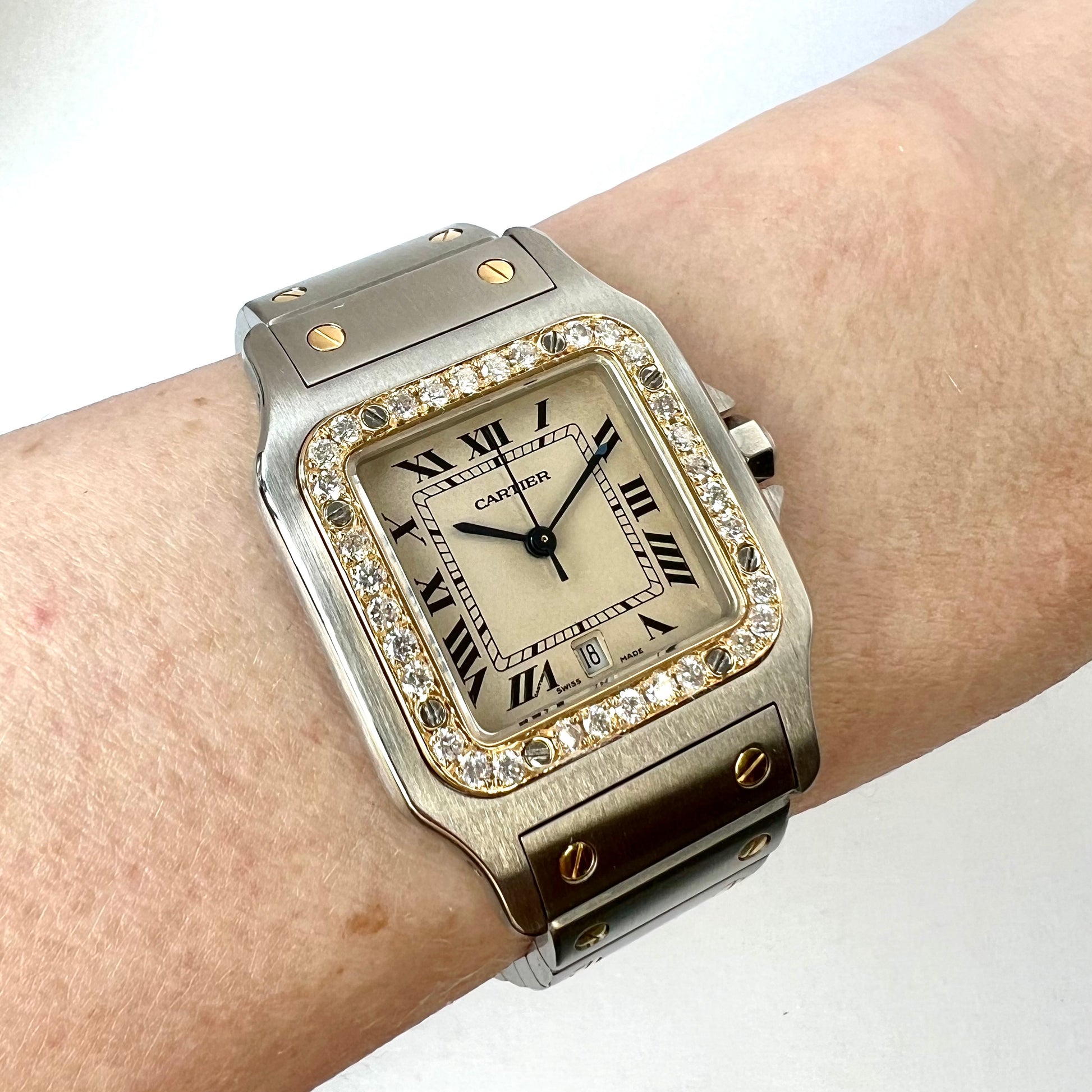 CARTIER SANTOS GALBEE 29mm Quartz 2 Tone 0.94TCW Diamond Watch NEW Model