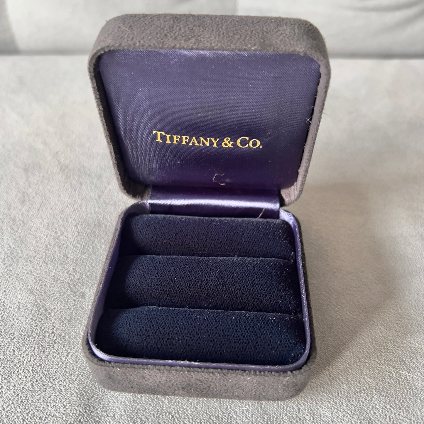 TIFFANY & CO. Double Alliance Ring Box 2.75x2.75x1.5 inches