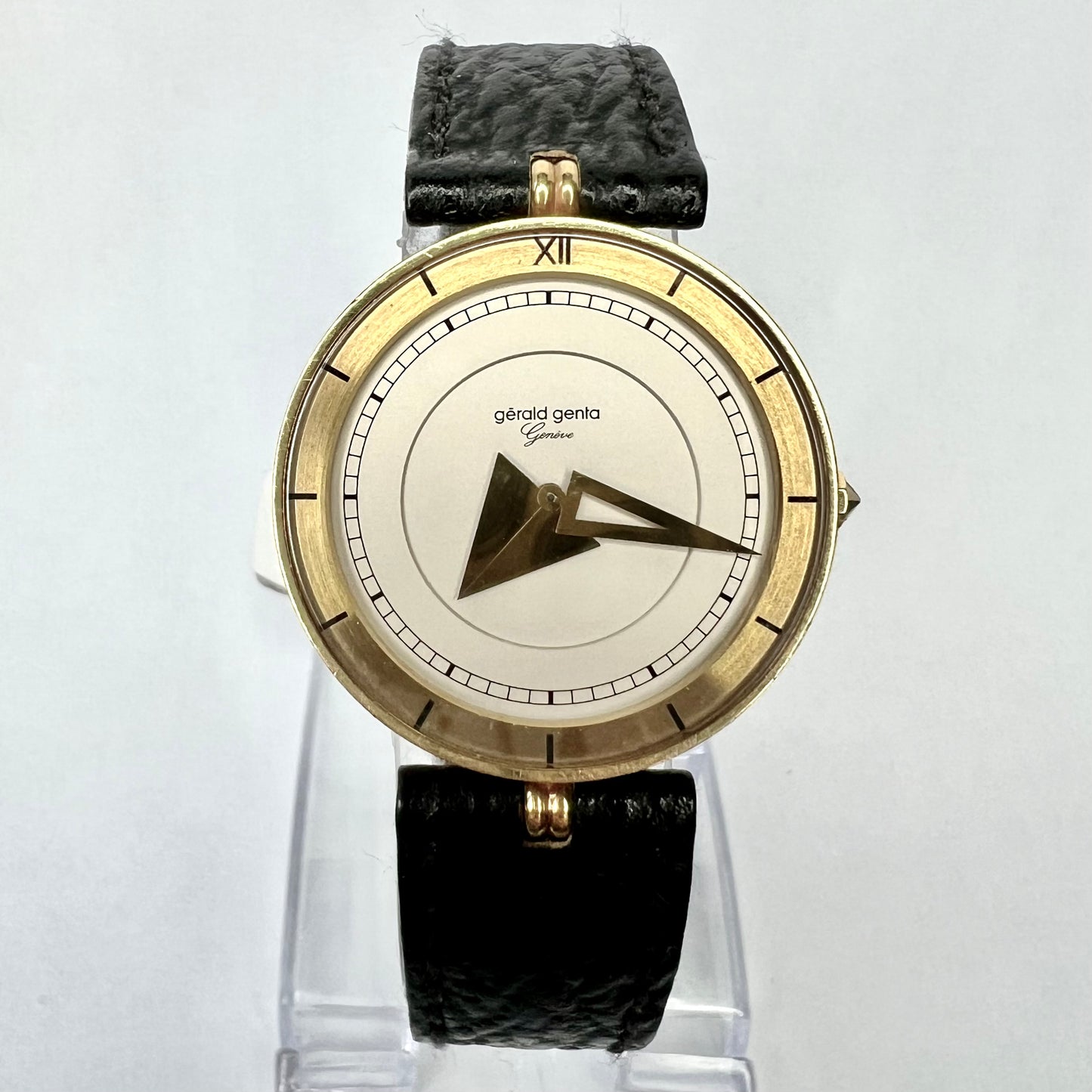 GÉRALD GENTA Quartz 30mm 18K Yellow Gold Watch