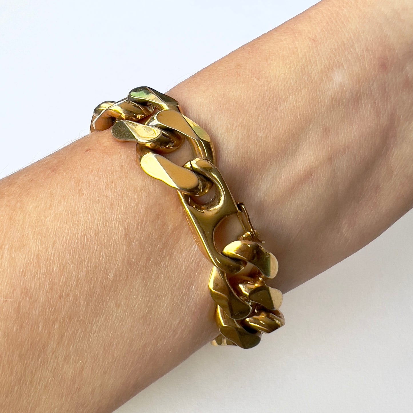 NINA RICCI Gold Tone Chain Bracelet
