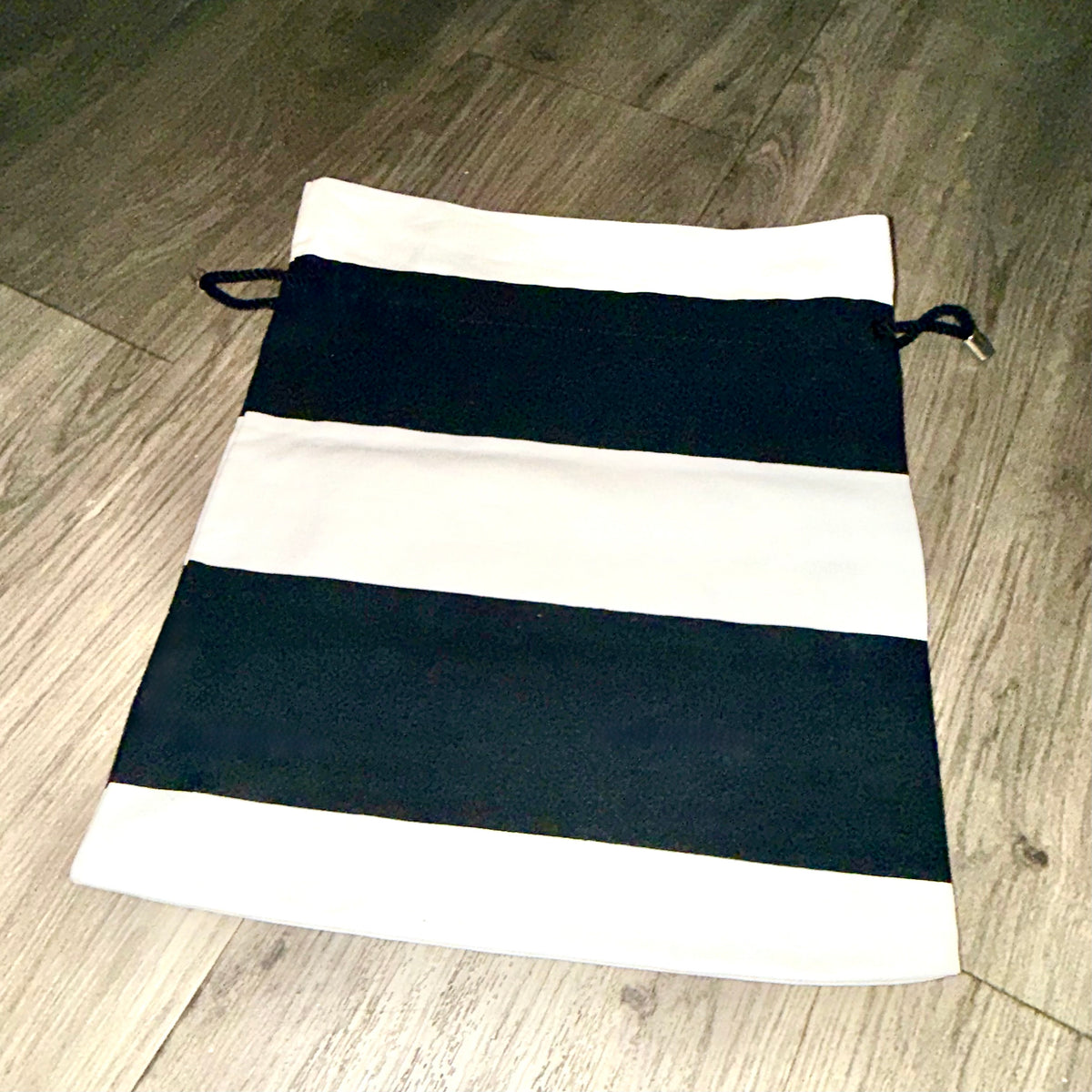 VIX Paulahermanny Cotton White/Black Gold Logo Drawstring Dust Bag 14.10x12.10”