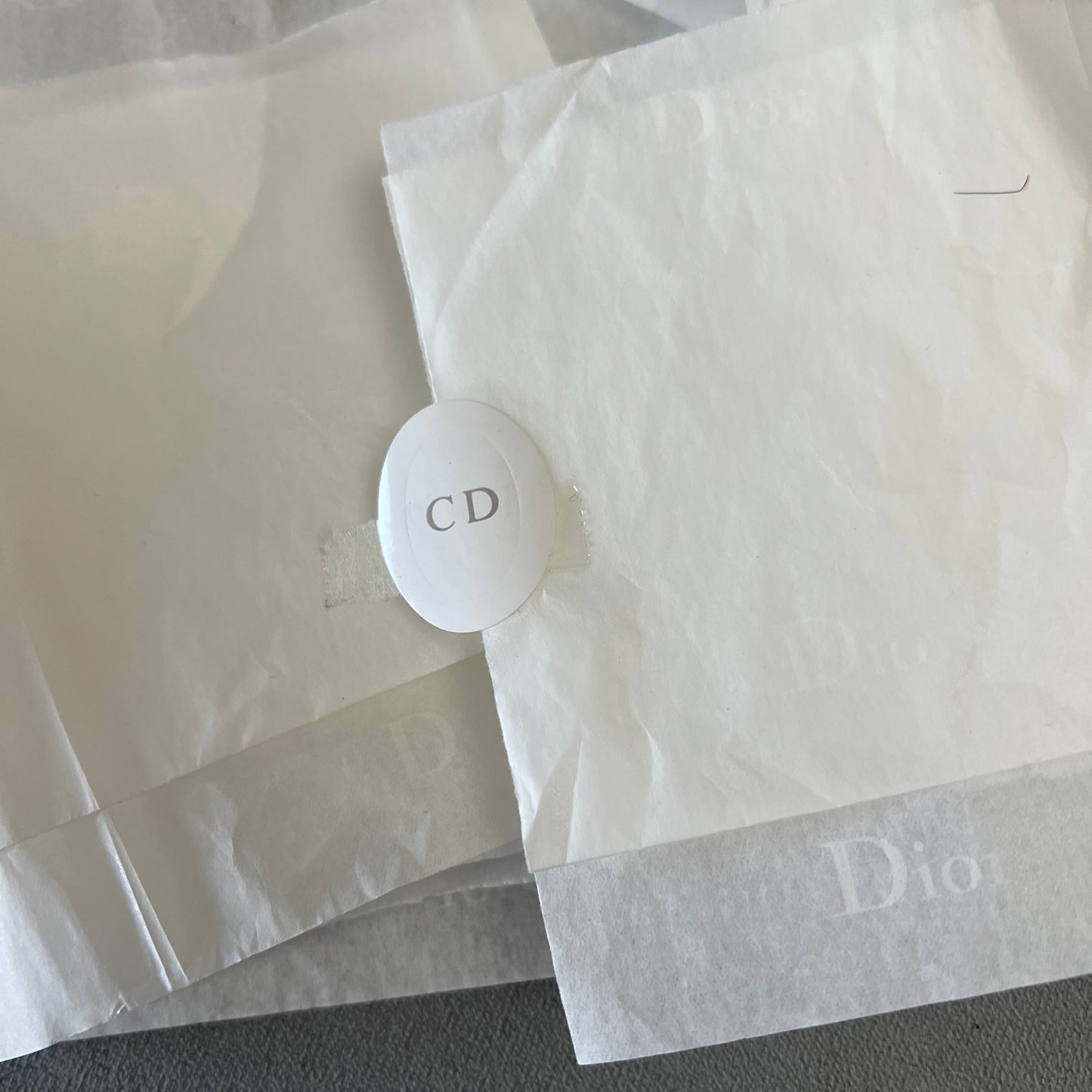 CHRISTIAN DIOR Goods Box 5.60x4.75x1.90 inches + Pouch + Tissue Paper + Filled Certificate