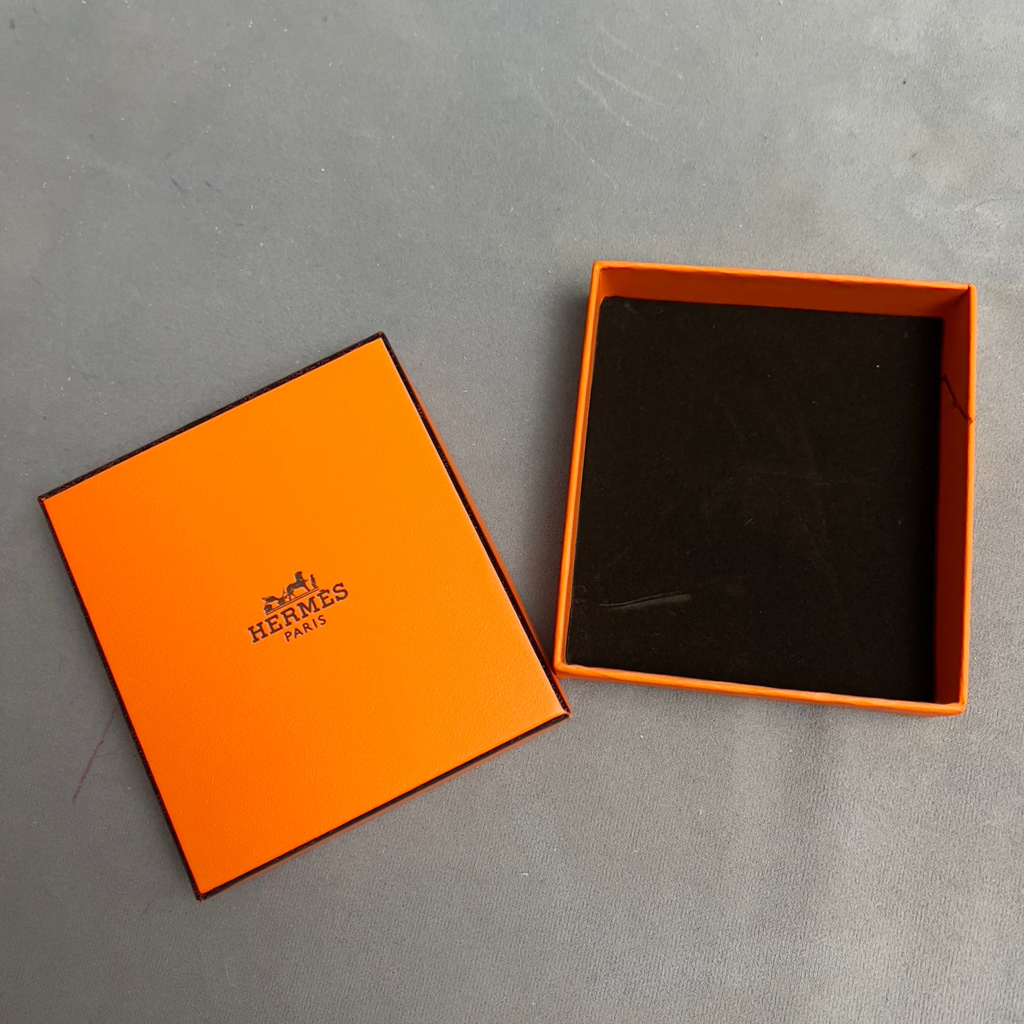 HERMES Brown Necklace/Chain Pouch + Box 4.10x.75x1 inches