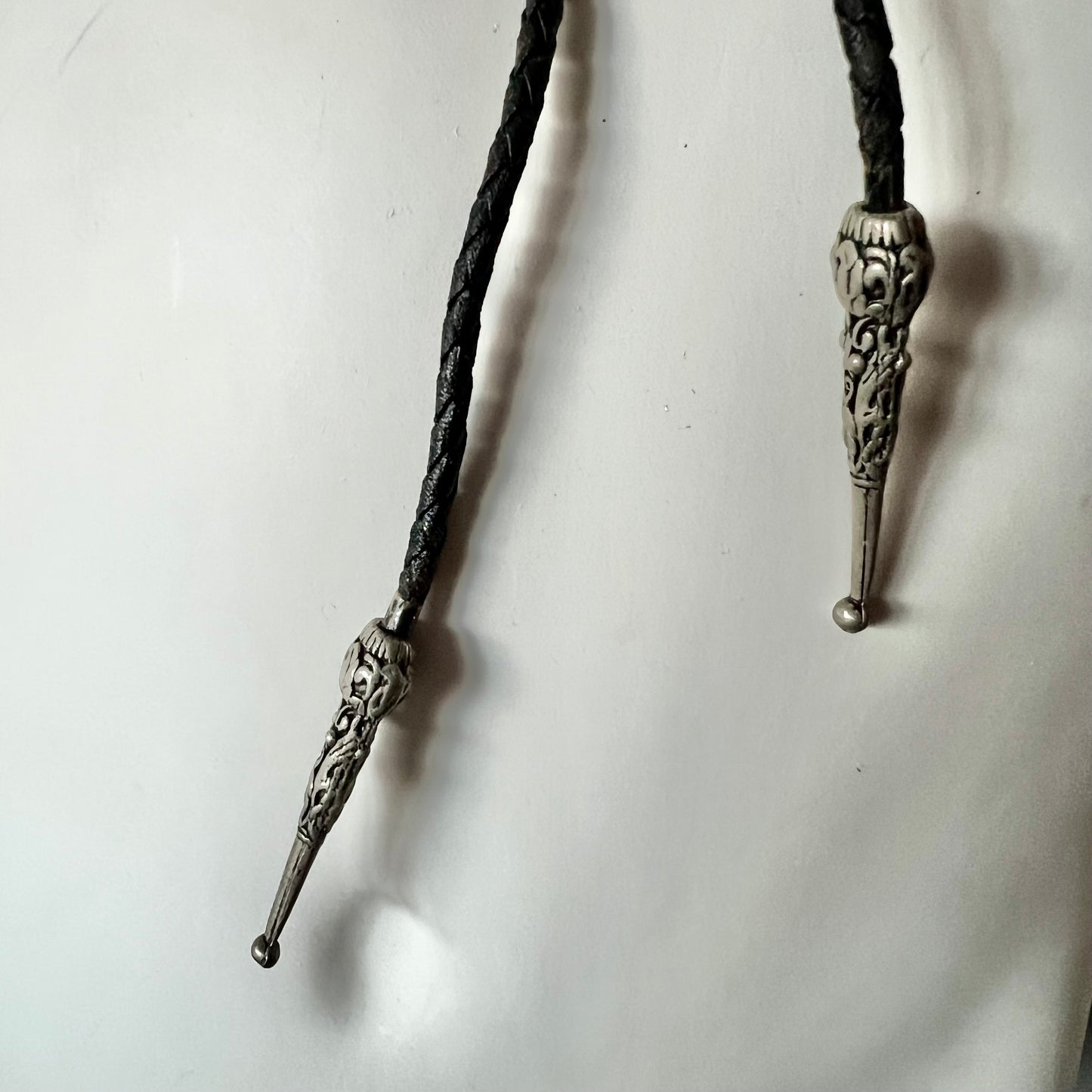Silver Tone Bolo Genuine Bear Claw Turquoise Coral tie necklace