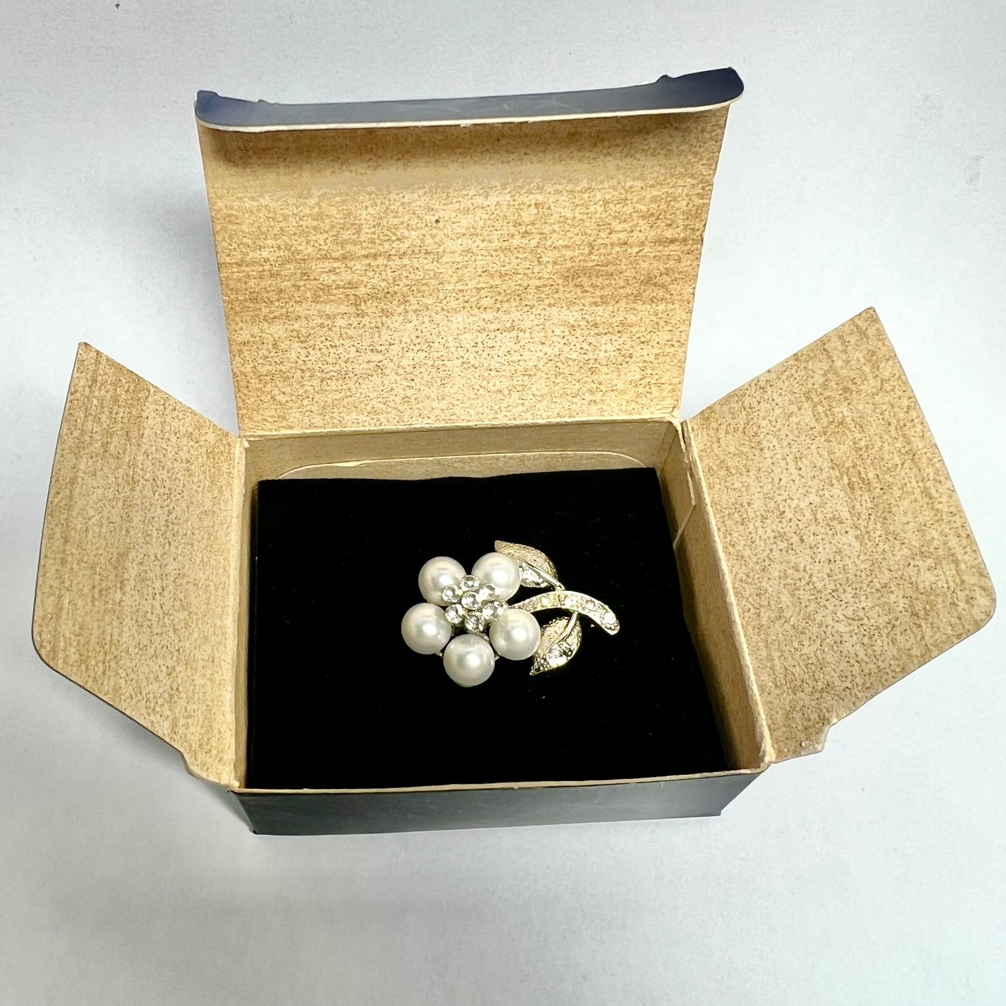 AVON Silver Tone Flower Brooch w/ Natural White Pearls & White Crystals