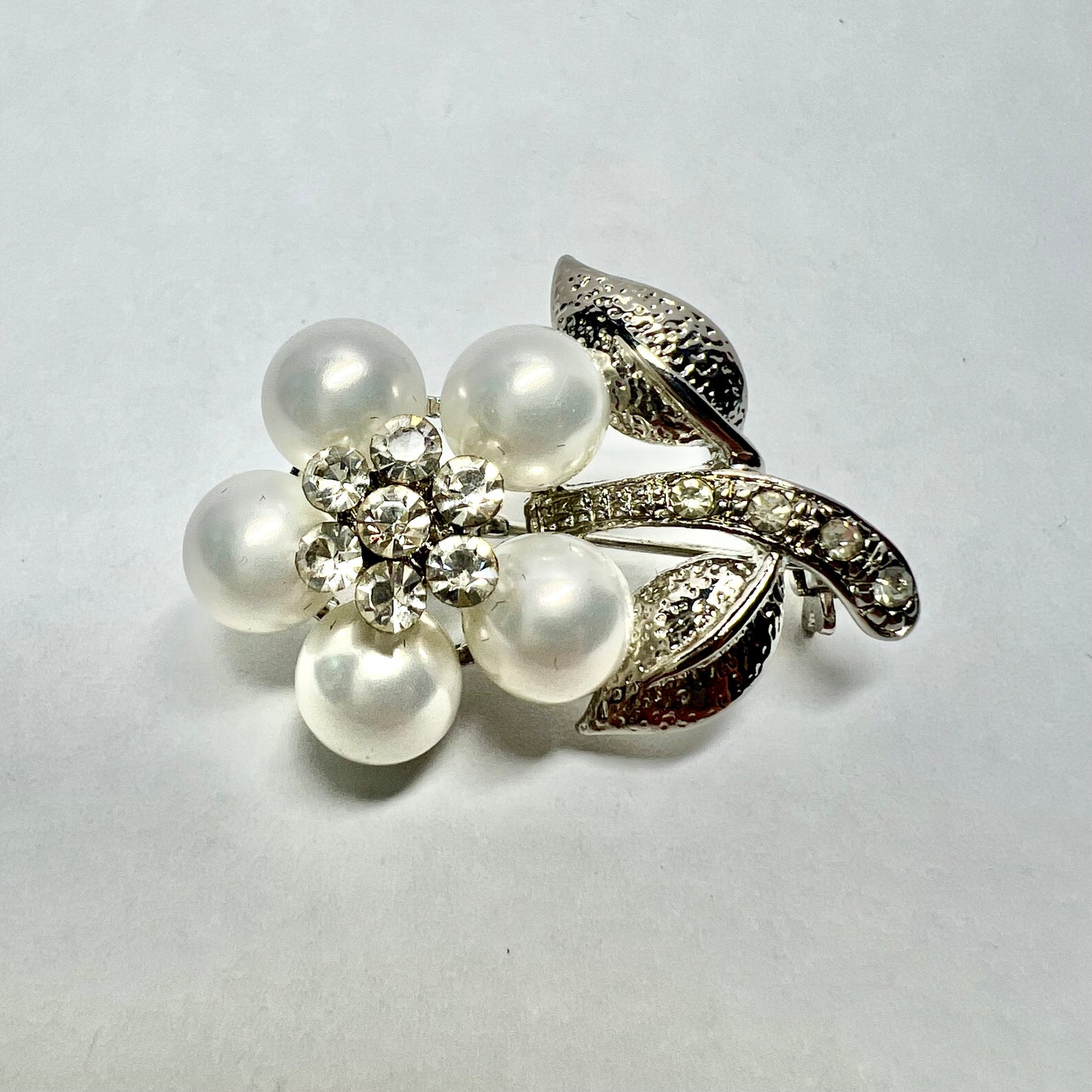 AVON Silver Tone Flower Brooch w/ Natural White Pearls & White Crystals