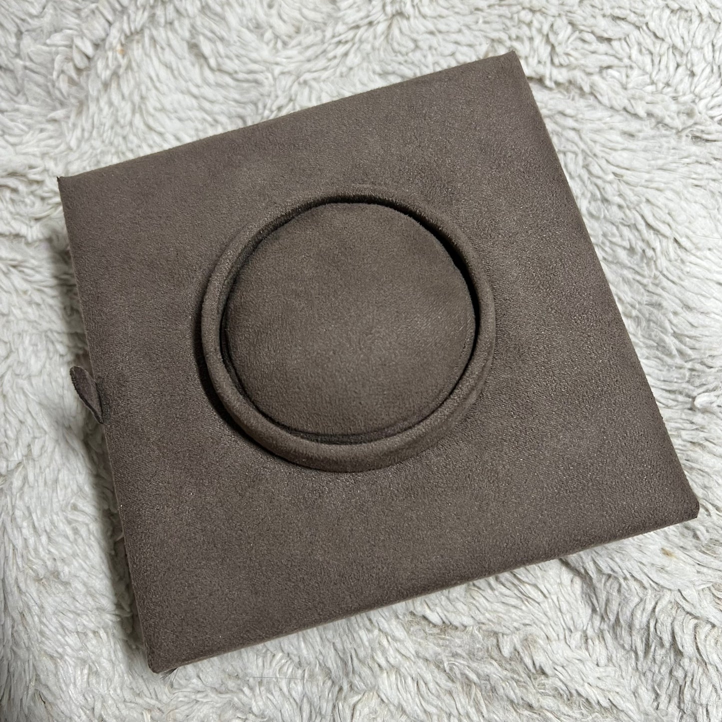 HARRY WINSTON Black Laminated Box with Taupe Color Interior