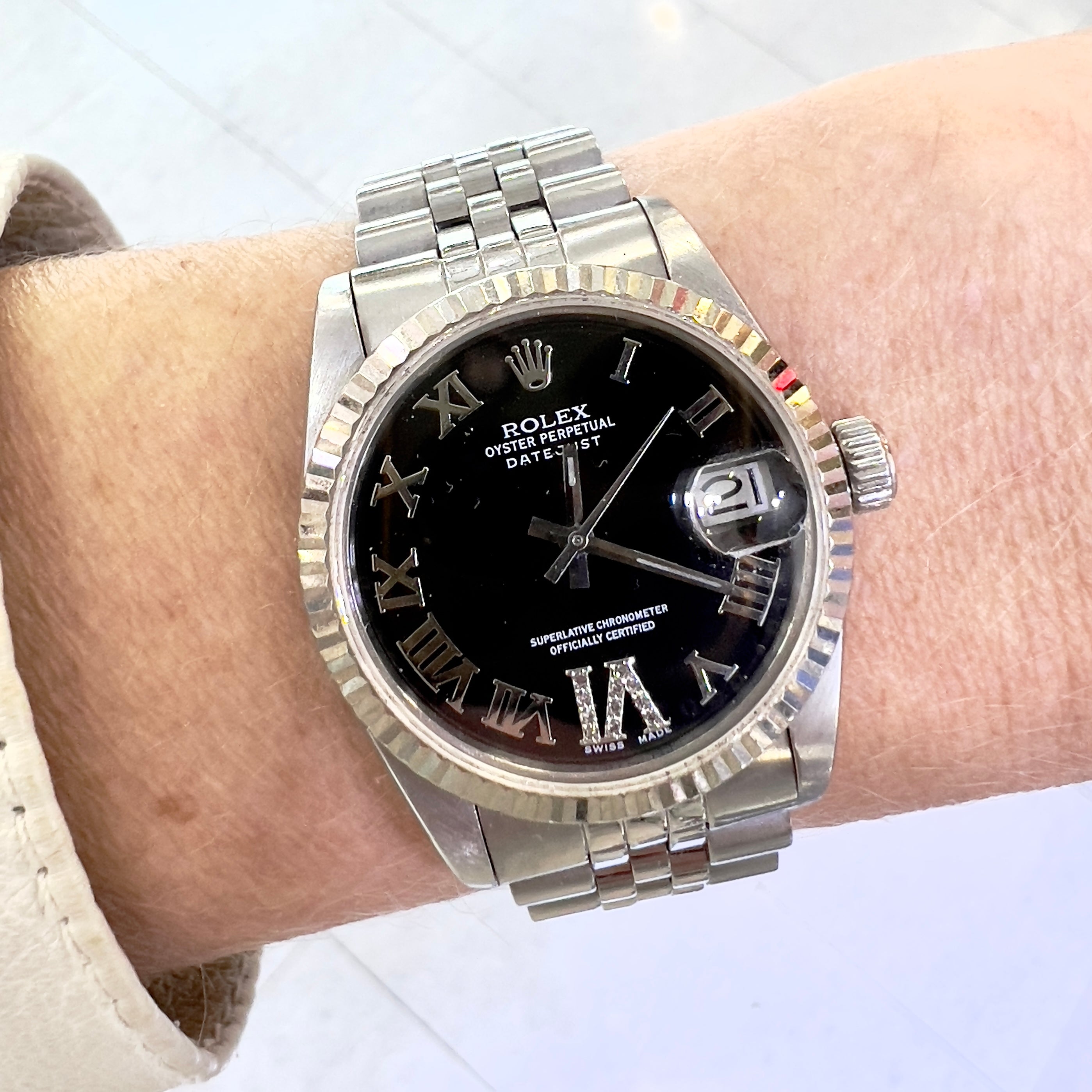 Rolex oyster perpetual datejust superlative outlet chronometer officially certified swiss made