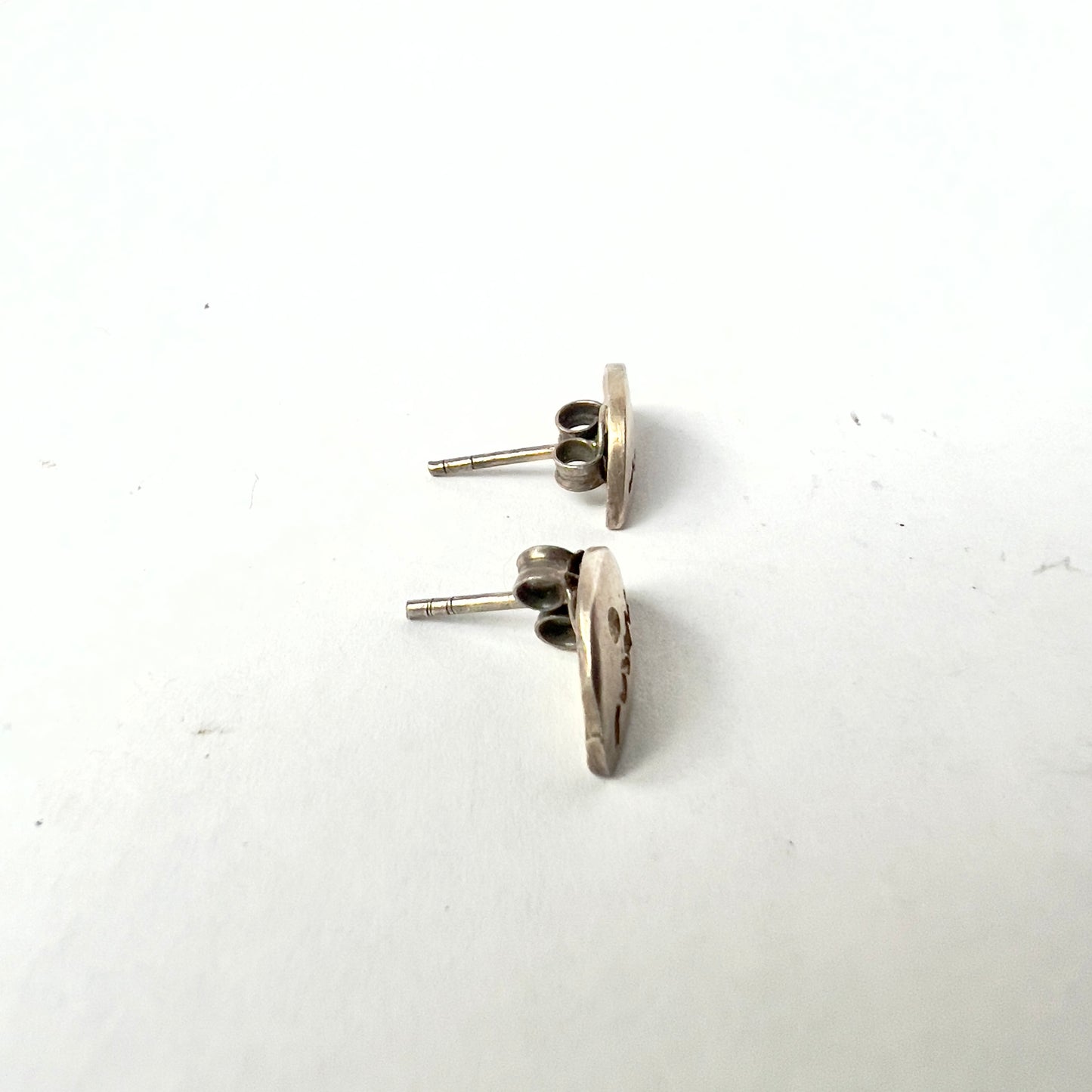 925 Sterling Silver stud earrings with wave design