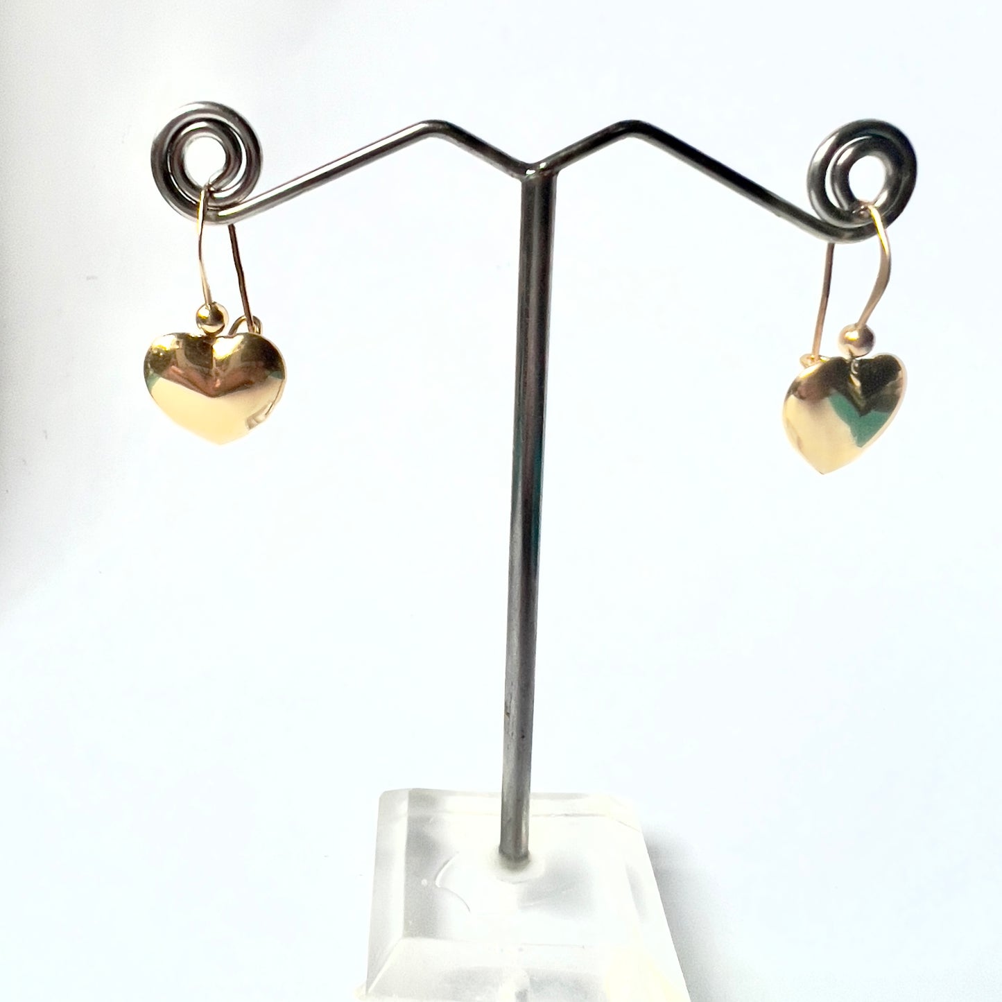 14K Yellow Gold Heart Shape Earrings 1.11g