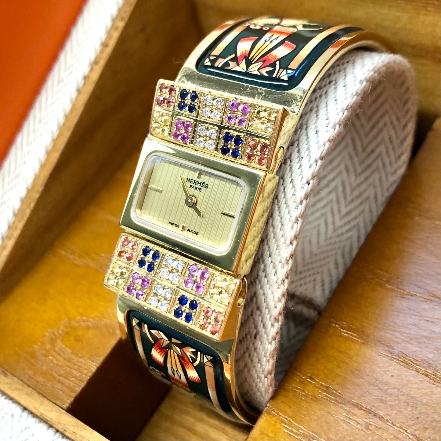 HERMÈS LOQUET Quartz 20mm Gold-Plated Multi-Color SAPPHIRES & DIAMONDS Watch