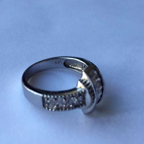 925 Sterling Silver Zircon Ring stamped 925 Size 7.5