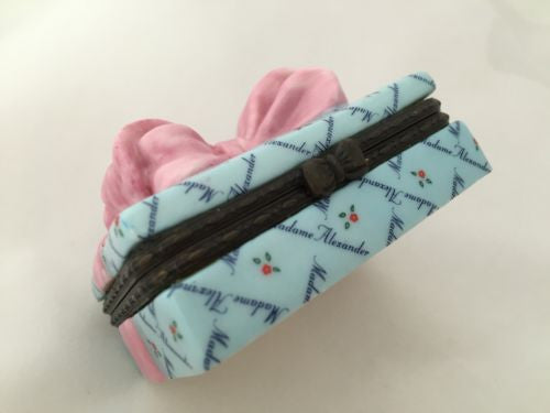 MADAME ALEXANDER Bow Circa 1999 Porcelain Hinged TRINKET BOX "Where Dreams Begin"