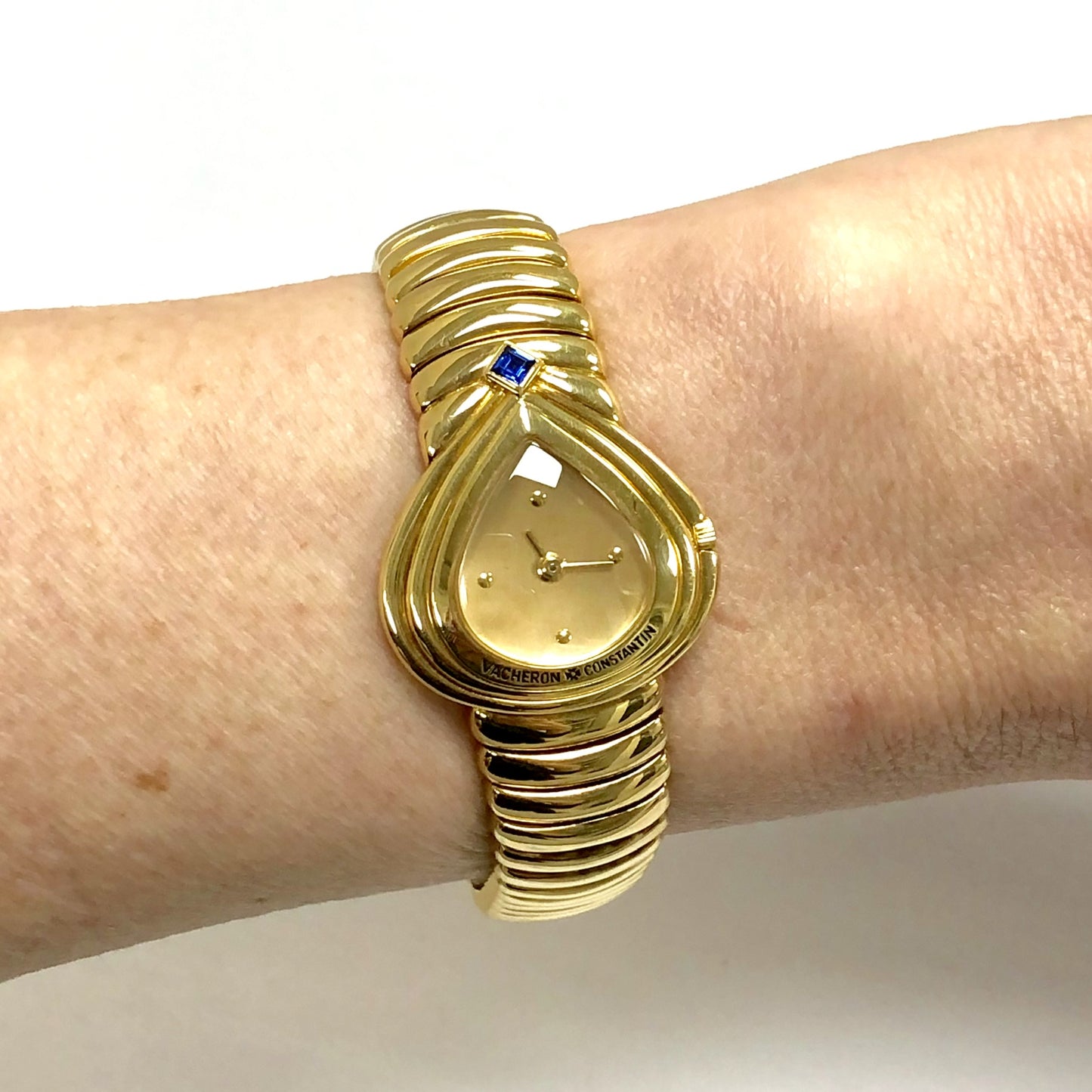 VACHERON CONSTANTIN Quartz 25mm 18K Yellow Gold Blue Sapphire Accent Watch
