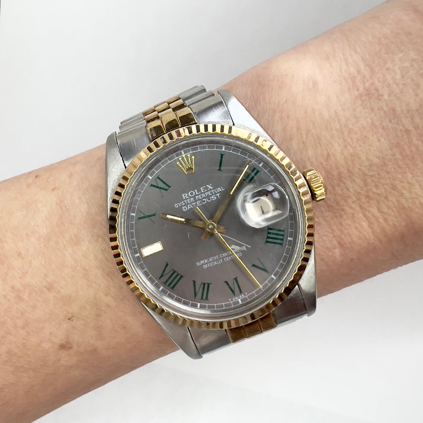 ROLEX Oyster Perpetual DATEJUST Automatic Wimbledon Dial 36mm 2 Tone Watch