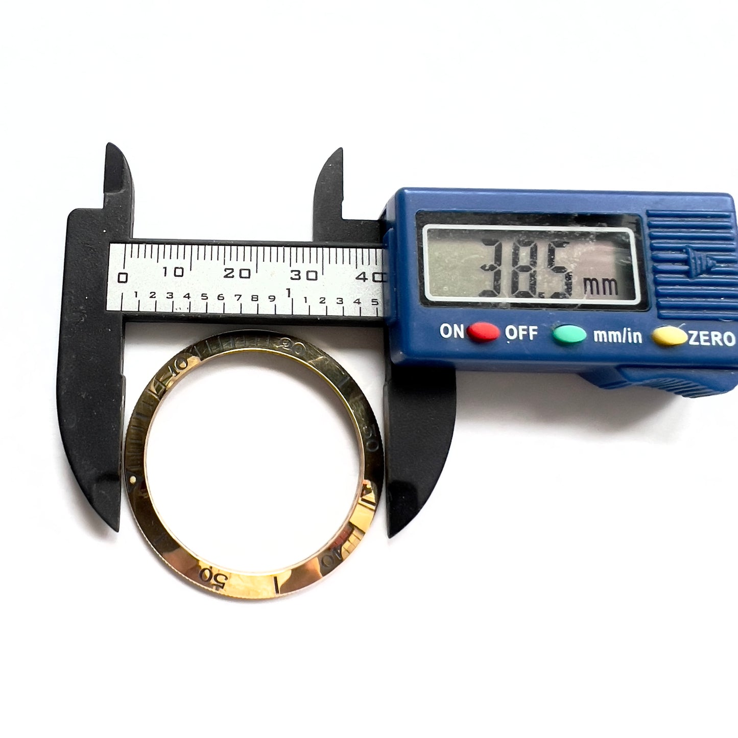 CARTIER PASHA 18K Yellow Gold Bezel 38.5mm