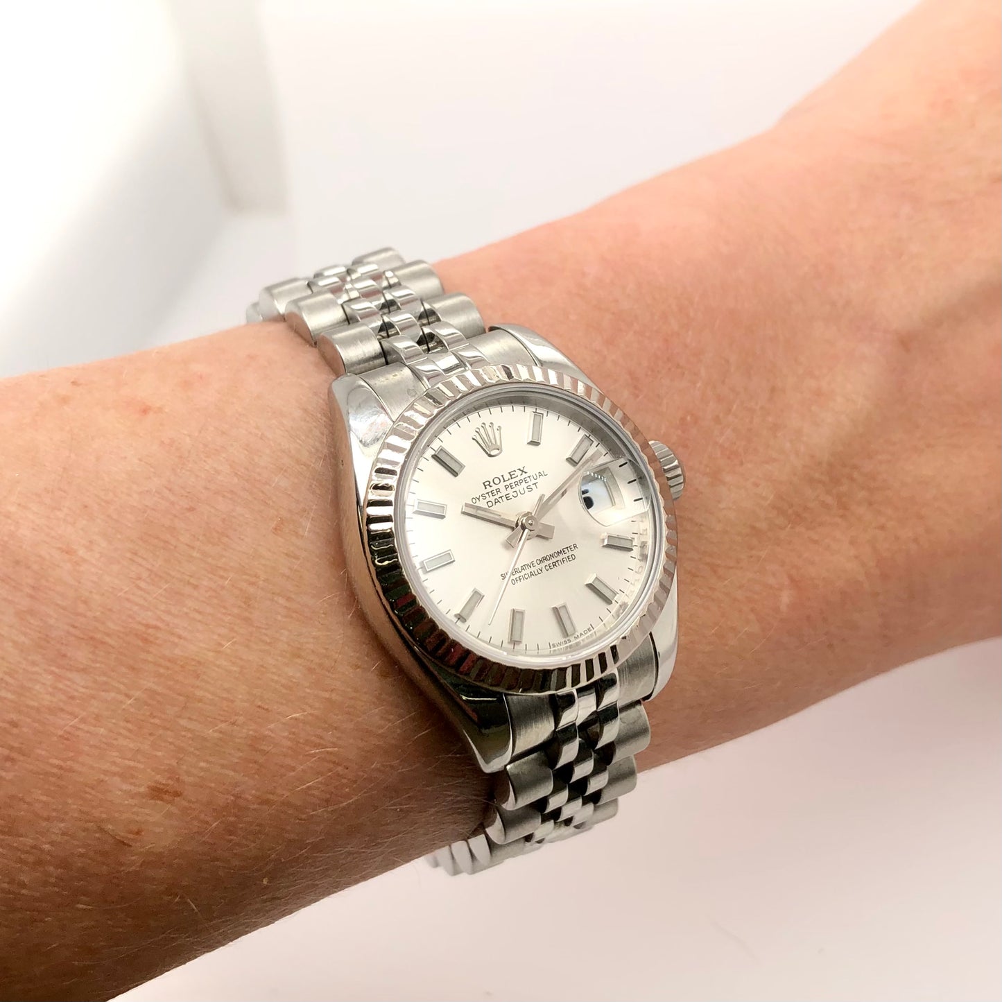 ROLEX DATEJUST Automatic 28mm 2 Tone Watch Silver Dial