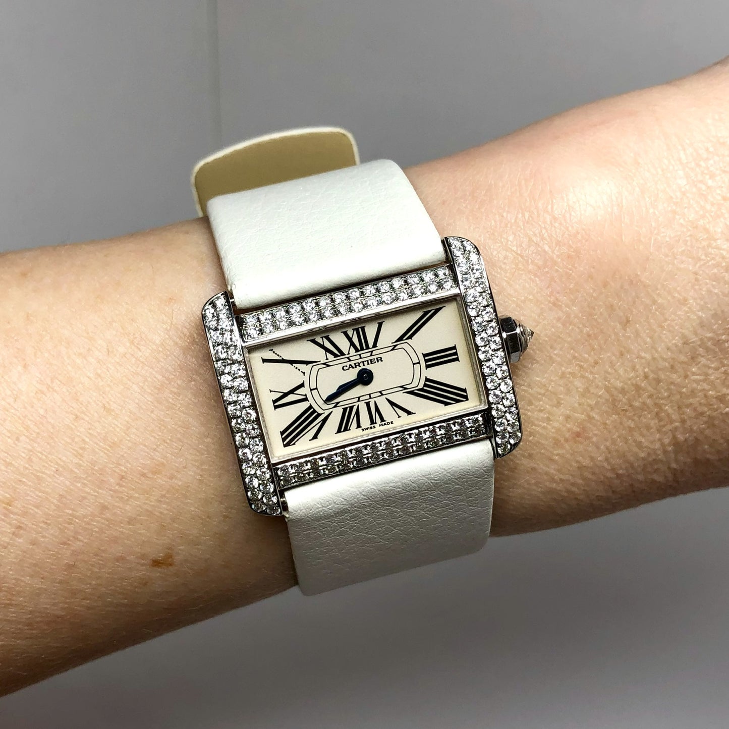CARTIER DIVAN Quartz 31mm Steel 1.49TCW DIAMOND Watch