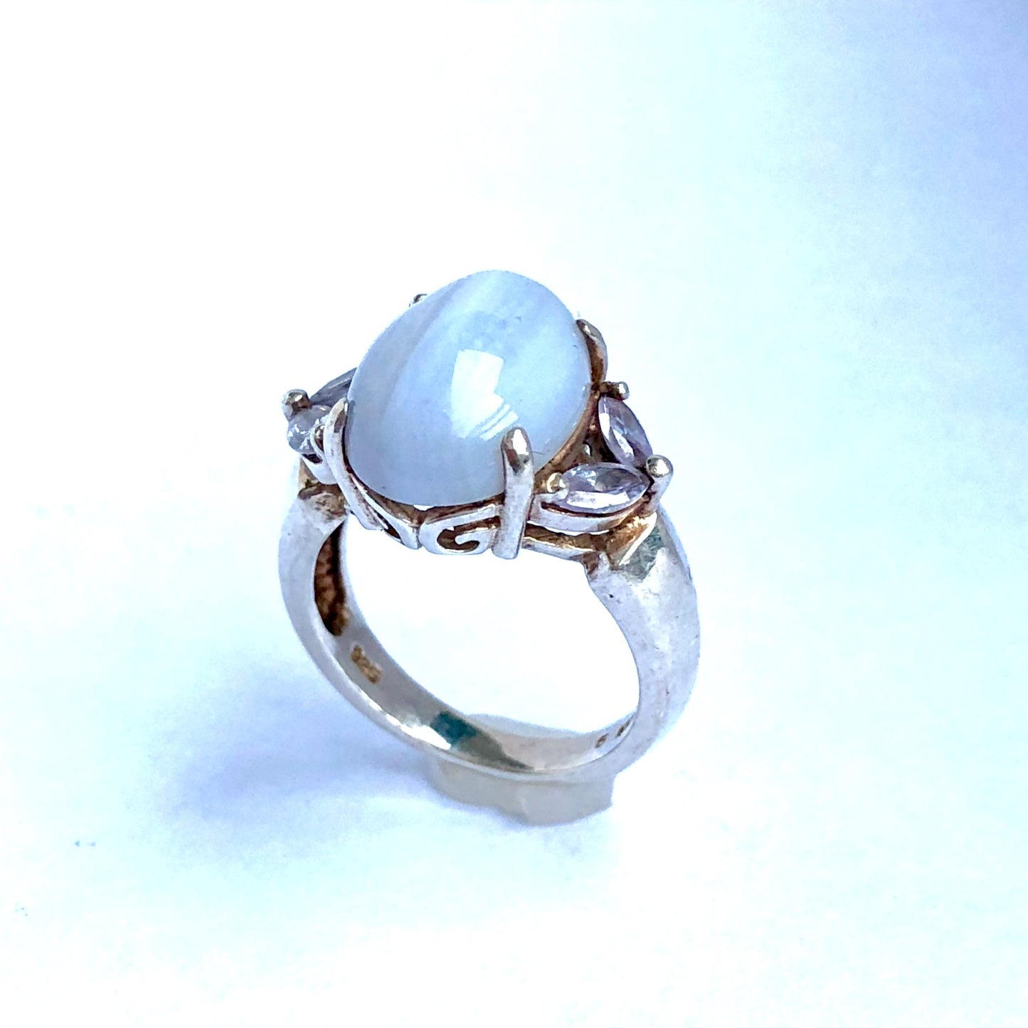 Sterling Silver Purple Gemstone & Purple Crystals Ladies RING 5.12g, Size 6.25