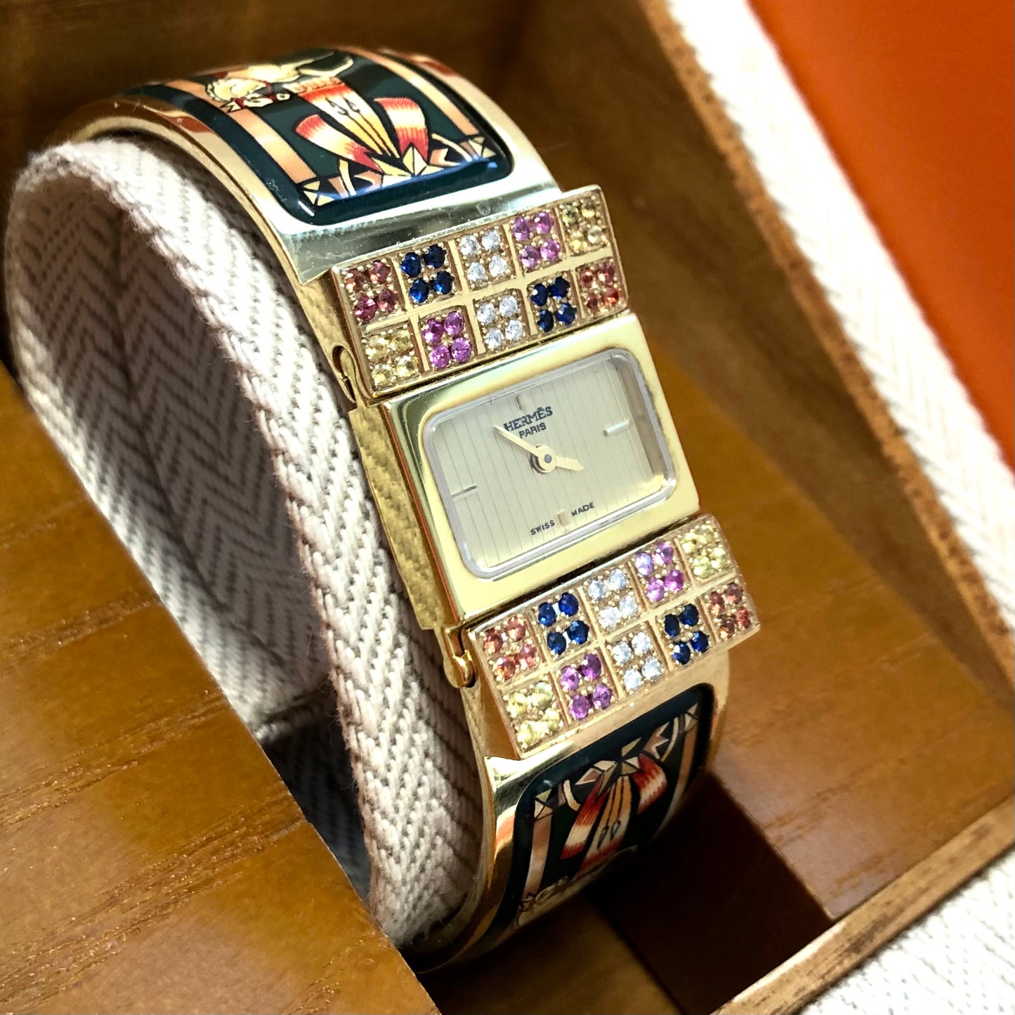 HERMÈS LOQUET Quartz 20mm Gold-Plated Multi-Color SAPPHIRES & DIAMONDS Watch
