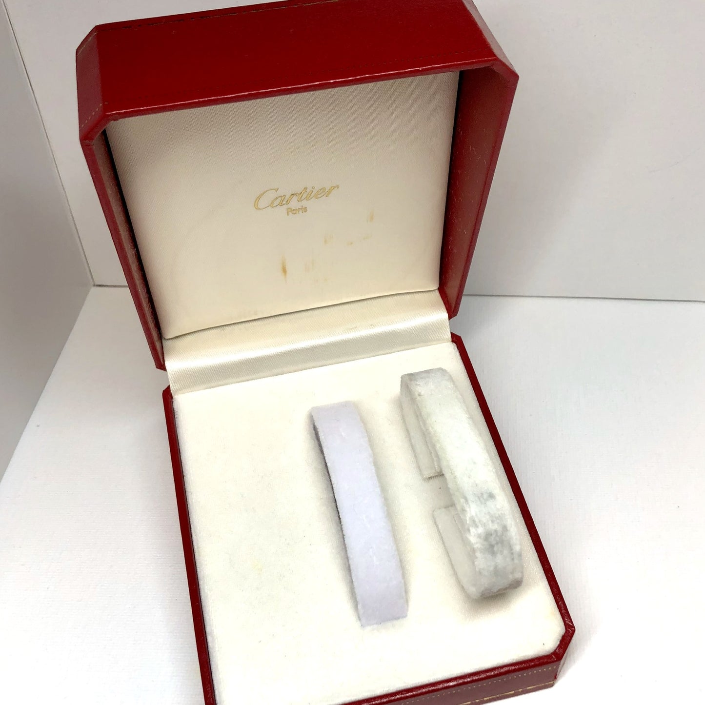 13mm White Velvet Bendable Metal HOLDER For Cartier Box