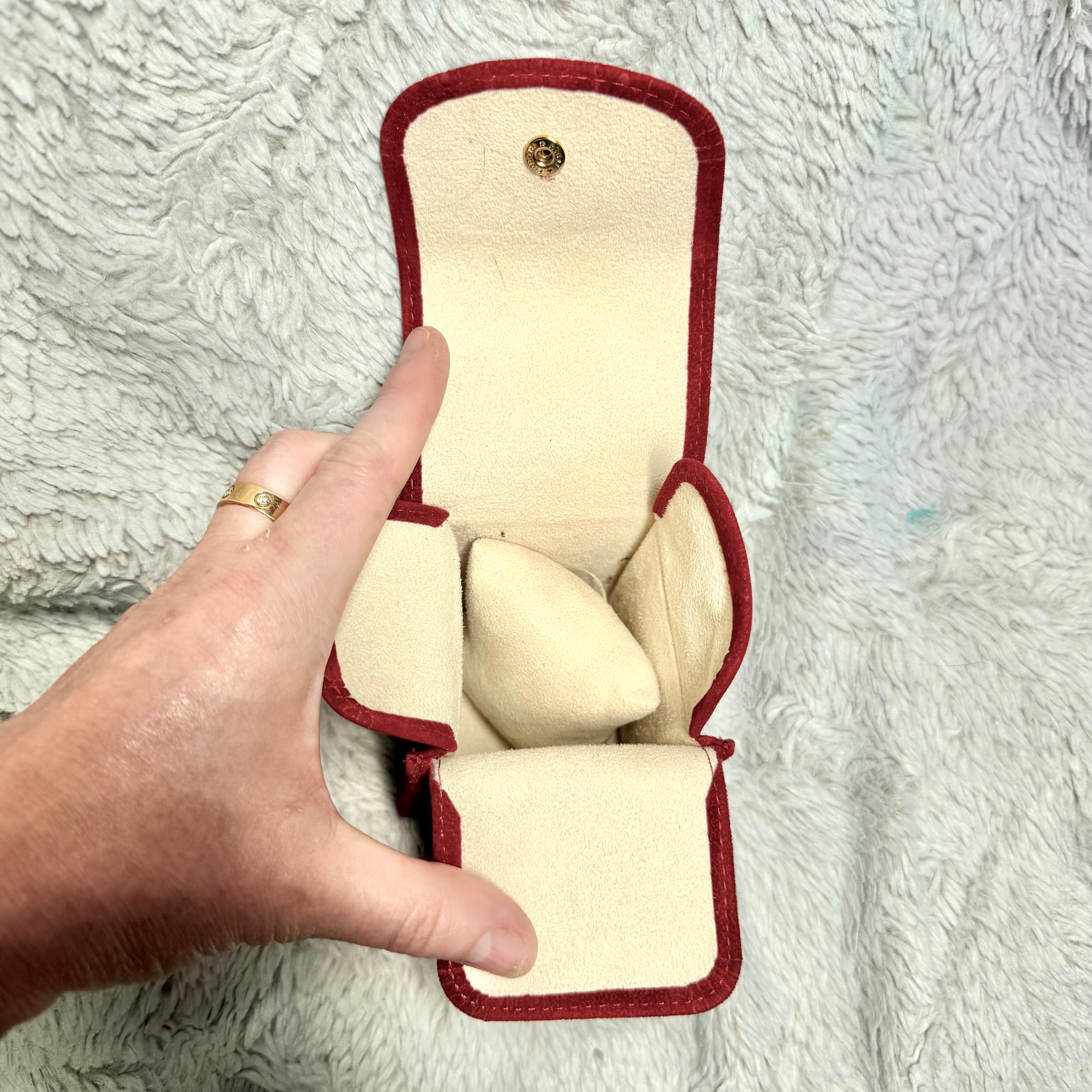 CARTIER Red Faux Suede Jewelry/Watch Travel Case/Pouch with Pillow