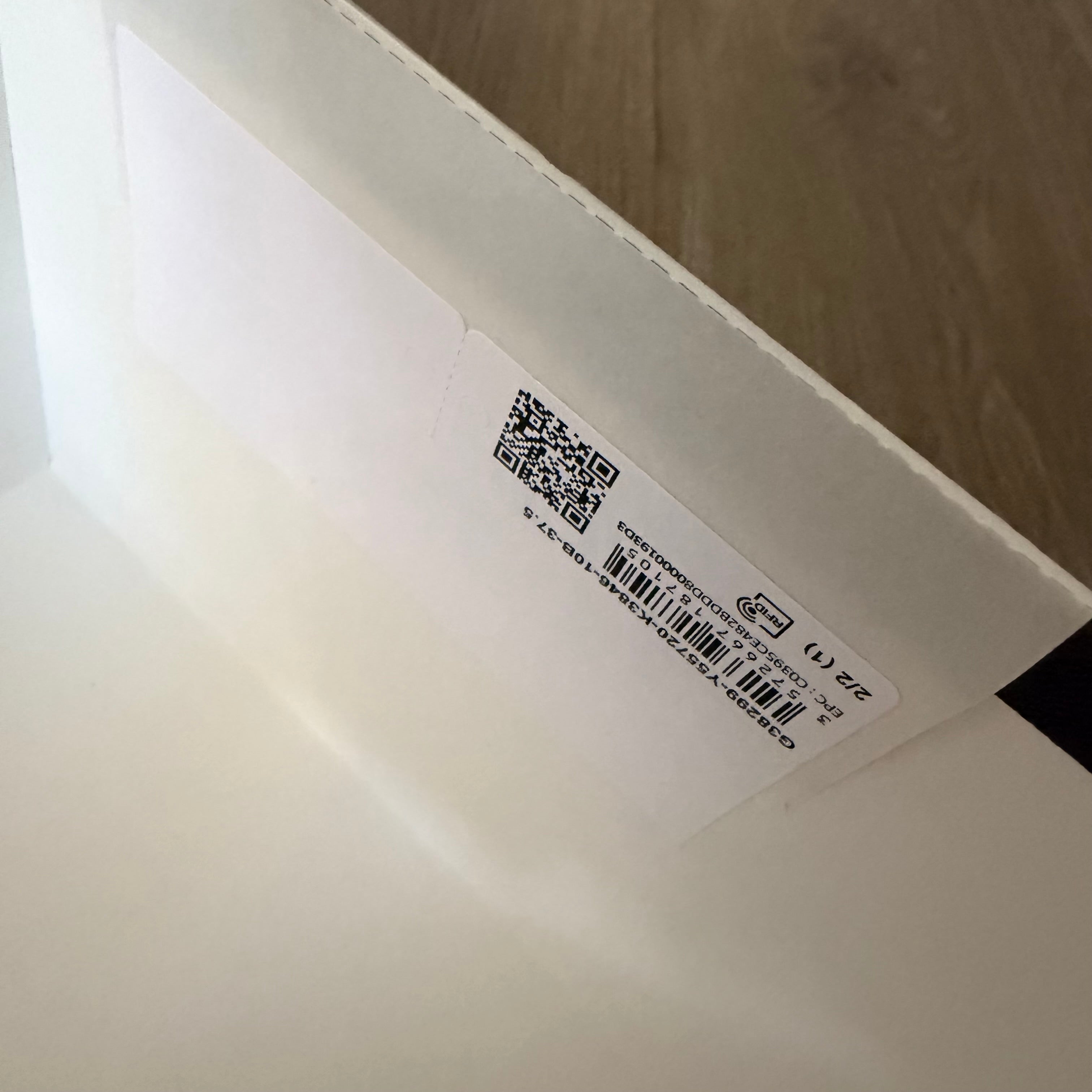 CHANEL sneakers Box in black w/ white logo detailing + Booklets +