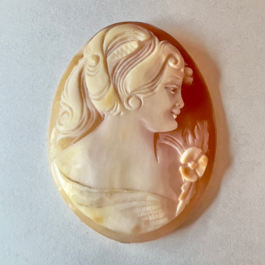 Vintage Hand-Carved Shell Cameo 35.20x27.20mm