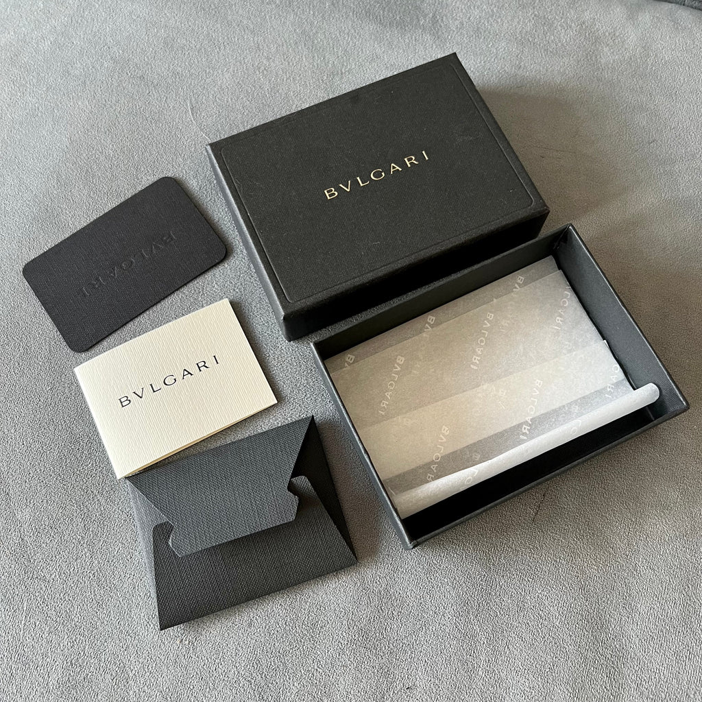BVLGARI アメニティーセットBOX(紙袋付き) エミレーツ航空、ブルガリとコラボの夏限定アメニティキット提供