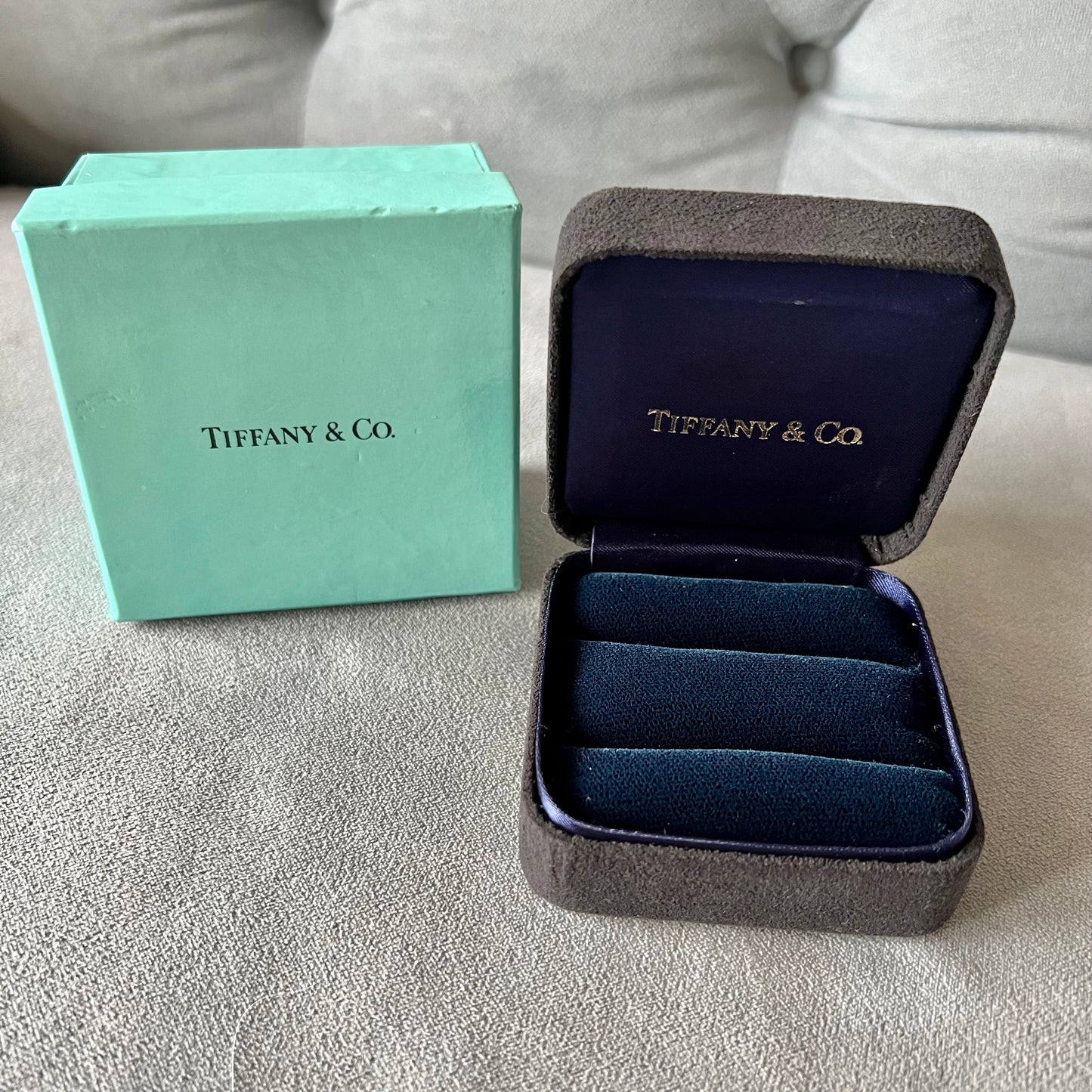 TIFFANY & CO. Double Alliance Ring Box + Outer Box 3.25x3.25x1.90 inches