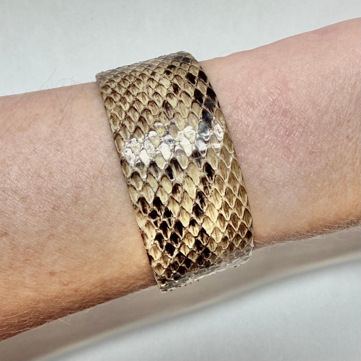 VAN CLEEF & ARPELS CADENAS Quartz 26mm Steel Diamond Dial Python Band Watch