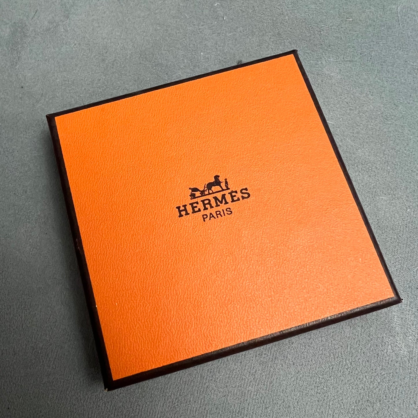 HERMES Goods Box 3.75x3.75x0.75 inches + Wrapping Paper