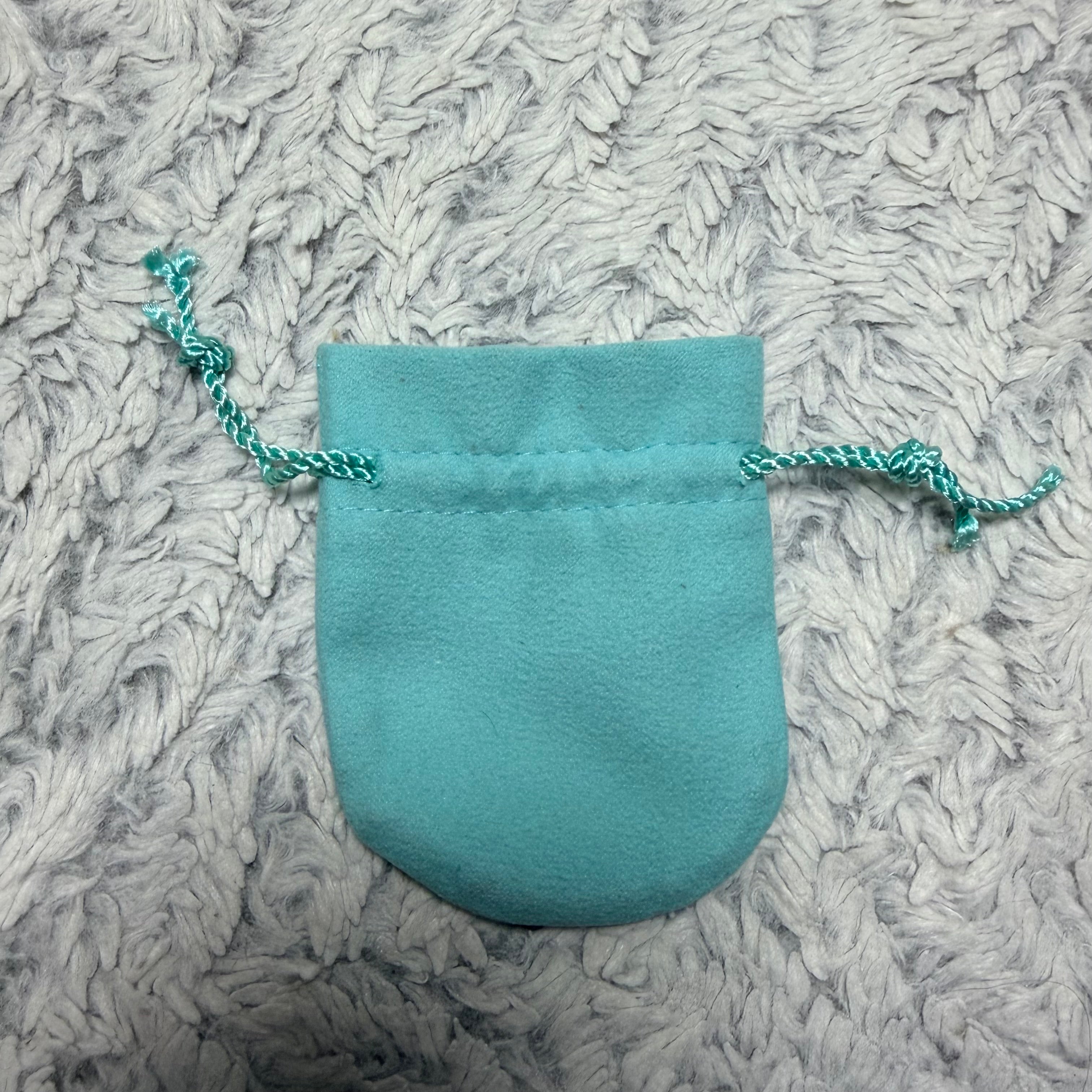 TIFFANY & CO. Jewerly Pouch 3.5x2.80” + Box 3.90x3.05x1.45” +