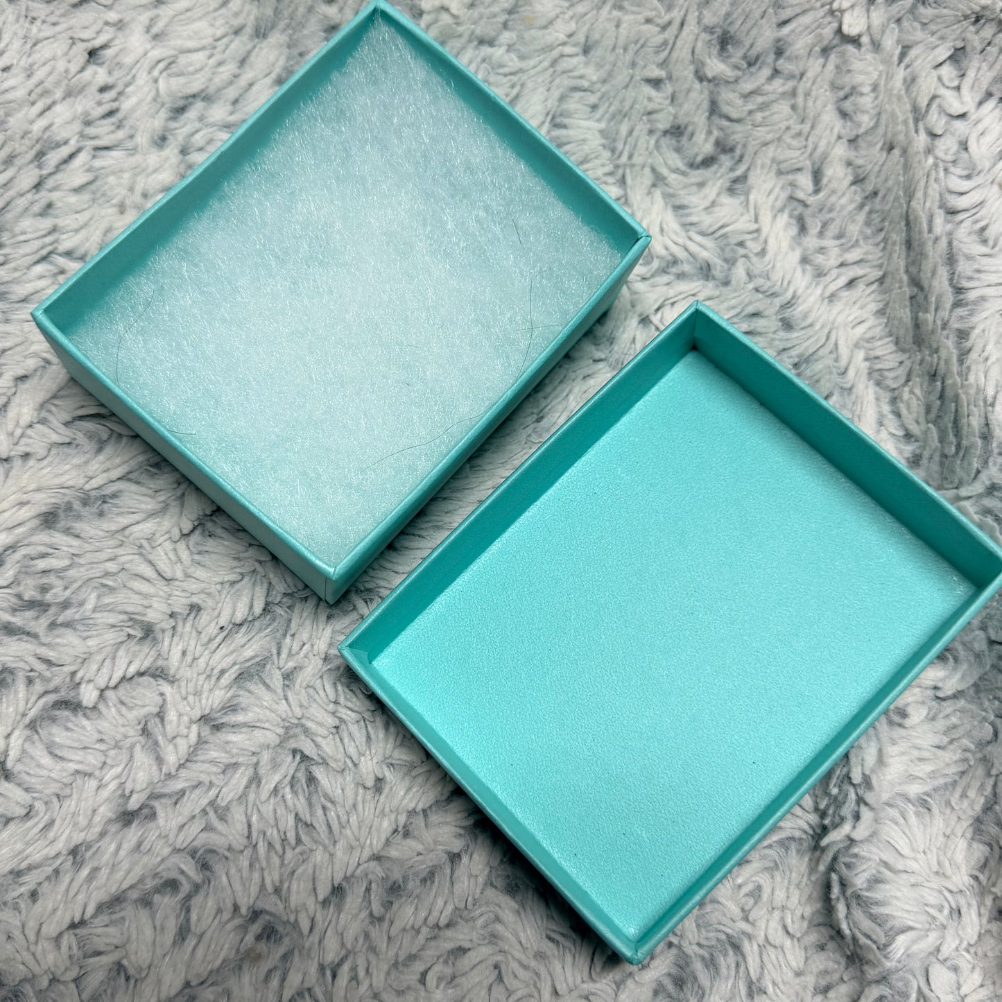 TIFFANY & CO. Brown Jewerly Pouch 3.70x2.60” + Box 3.90x3.05x1.45” + Original Ribbon