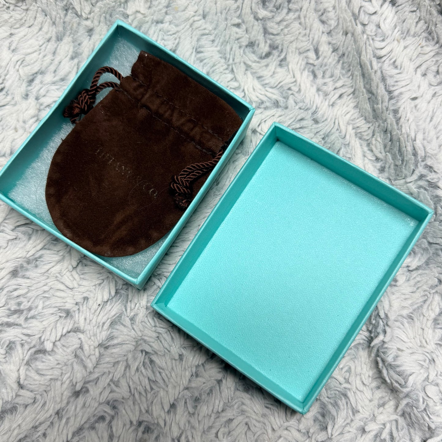 TIFFANY & CO. Brown Jewerly Pouch 3.70x2.60” + Box 3.90x3.05x1.45” + Original Ribbon