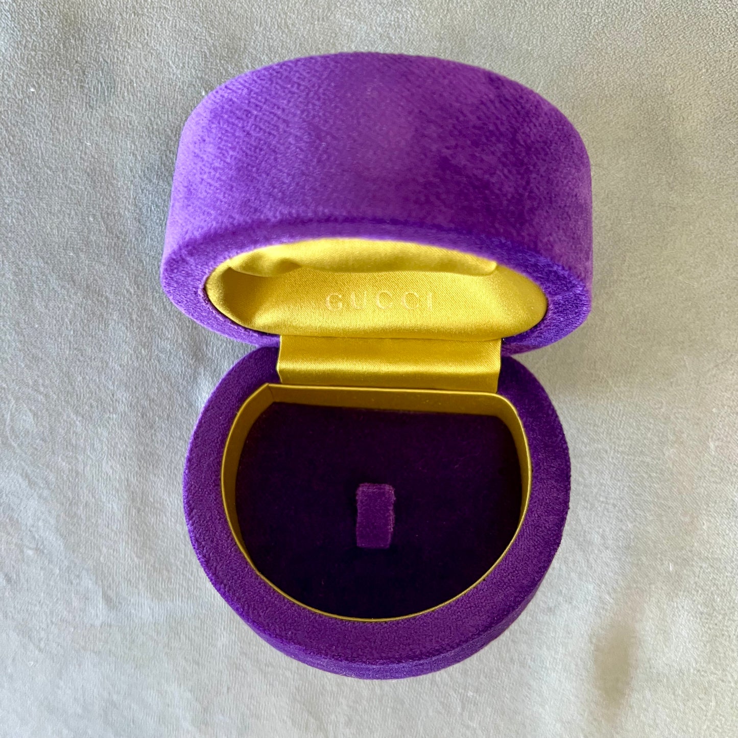 GUCCI Ring Box 3.5x2.90x2.25 inches