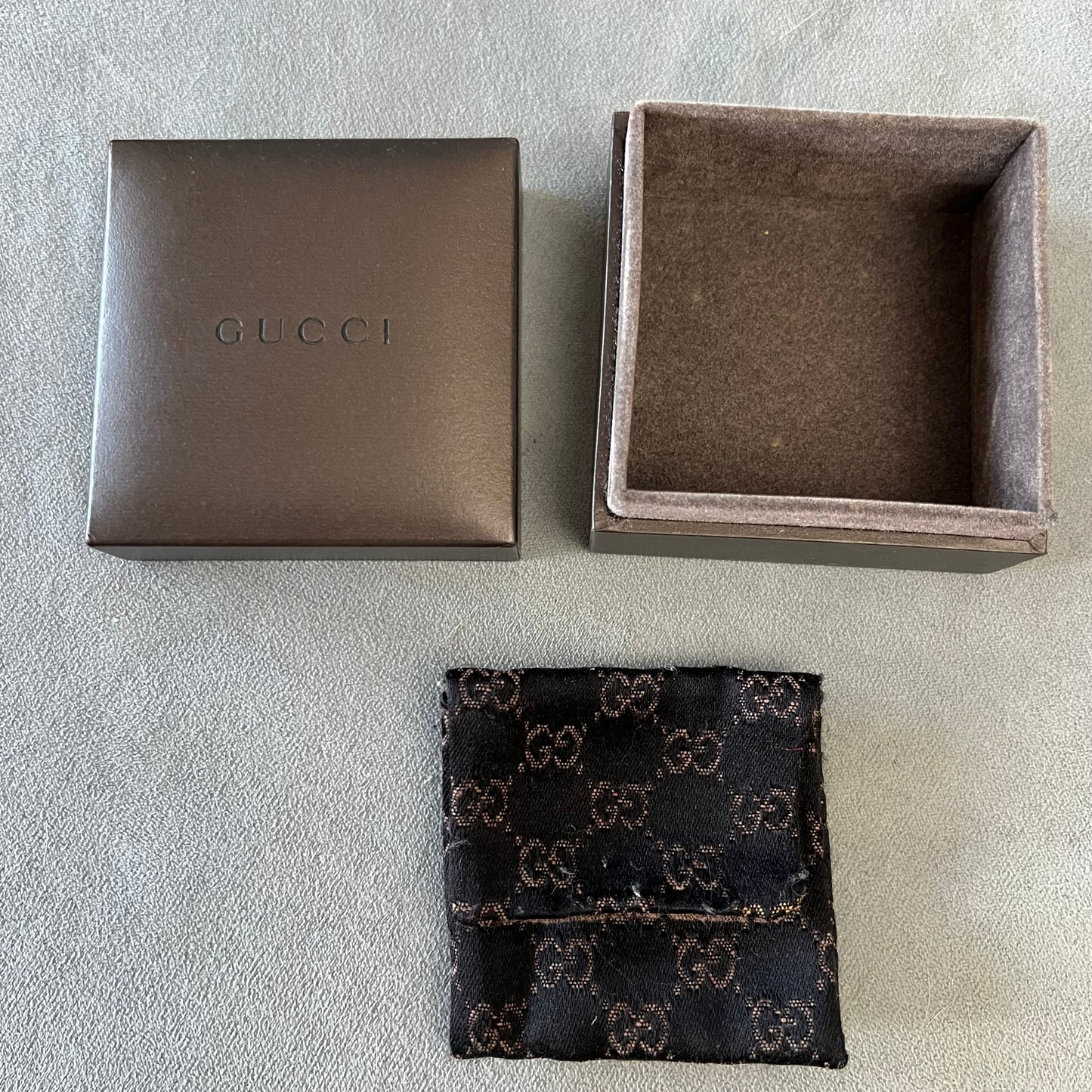 GUCCI Jewerly Box 2.80x2.80x1.80 inches + Pouch