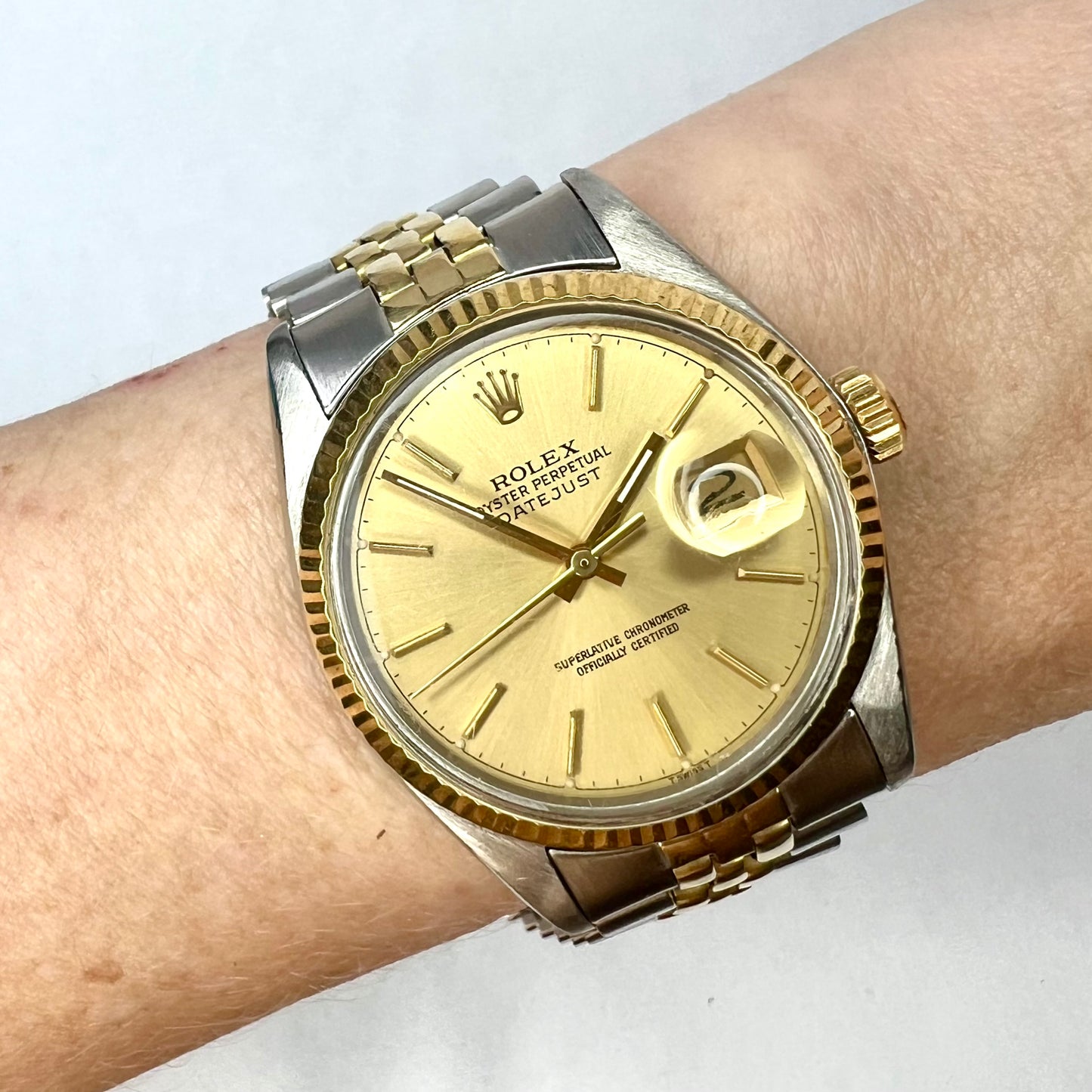 ROLEX DATEJUST Automatic 36mm 2 Tone Watch Jubilee Bracelet