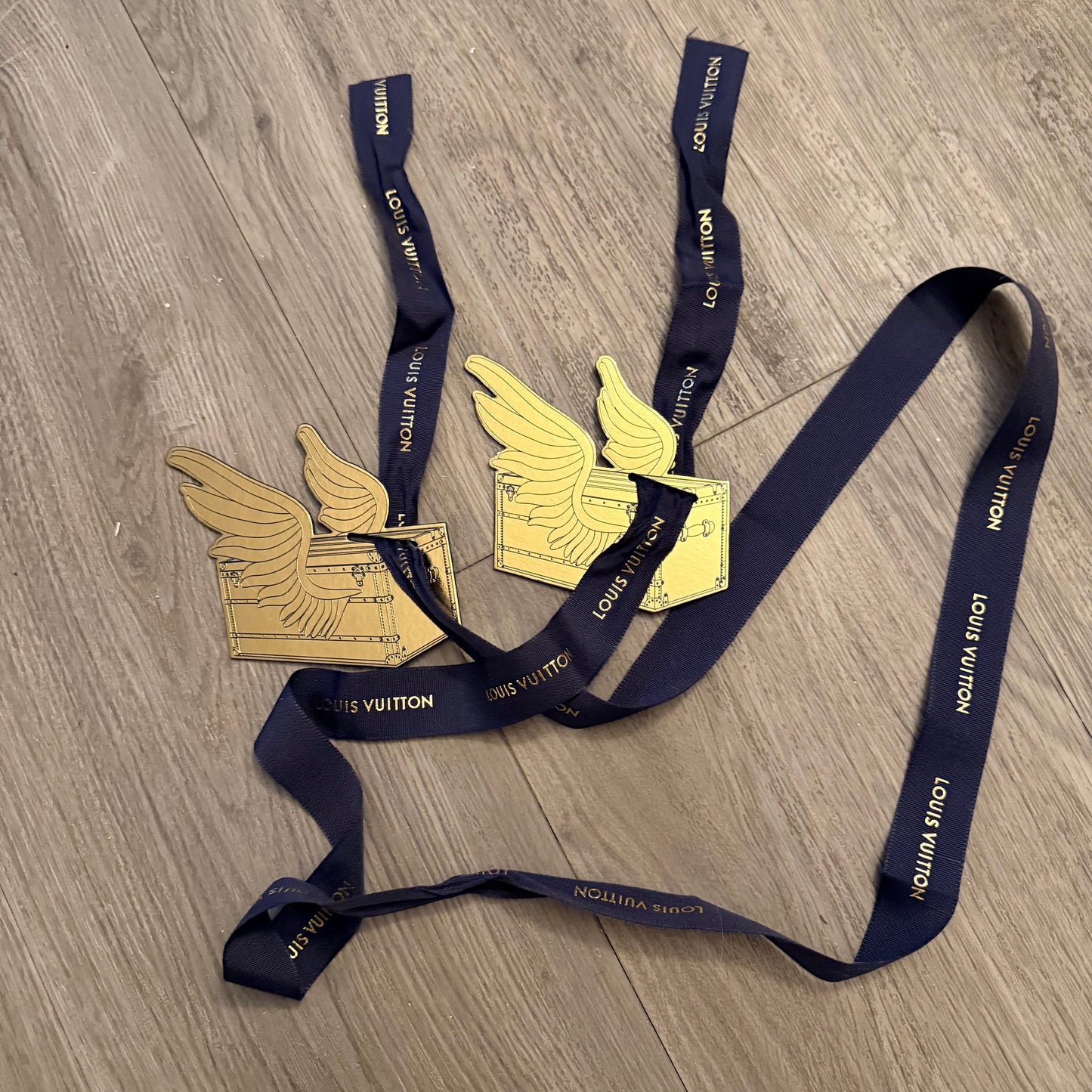 LOUIS VUITTON Holidays Shopping Bag 15.75x13.40x6.20 inches + NavyBlue Ribbon