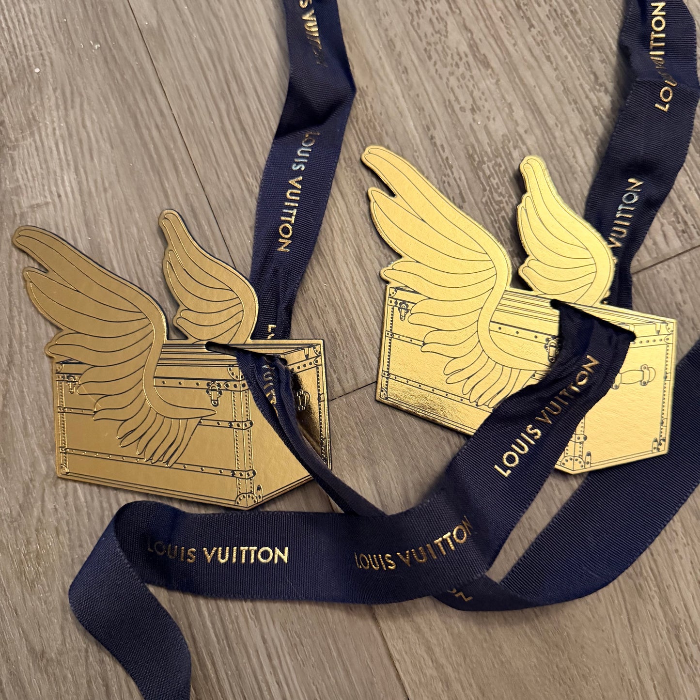 LOUIS VUITTON Holidays Shopping Bag 15.75x13.40x6.20 inches + NavyBlue Ribbon