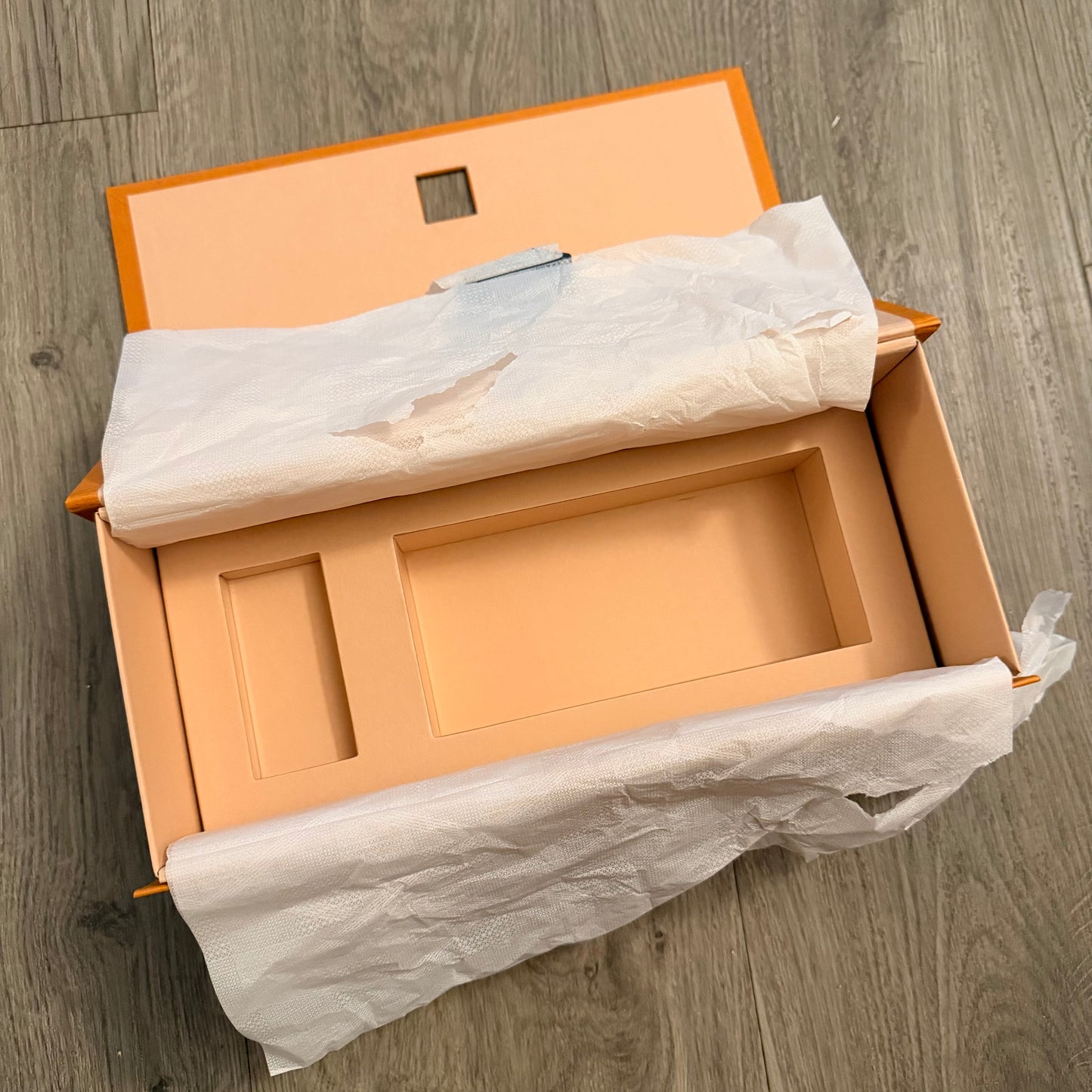 LOUIS VUITTON Goods Box 10.40x4.25x4 inches + Ribbon + Original Tissue